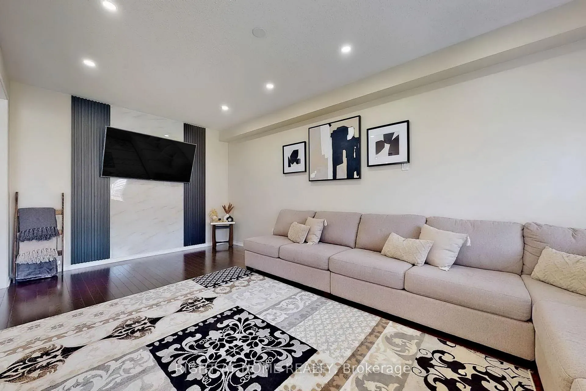 Photo 12 of 1733 Frederick Mason Drive E, Oshawa, Taunton — HOMEH