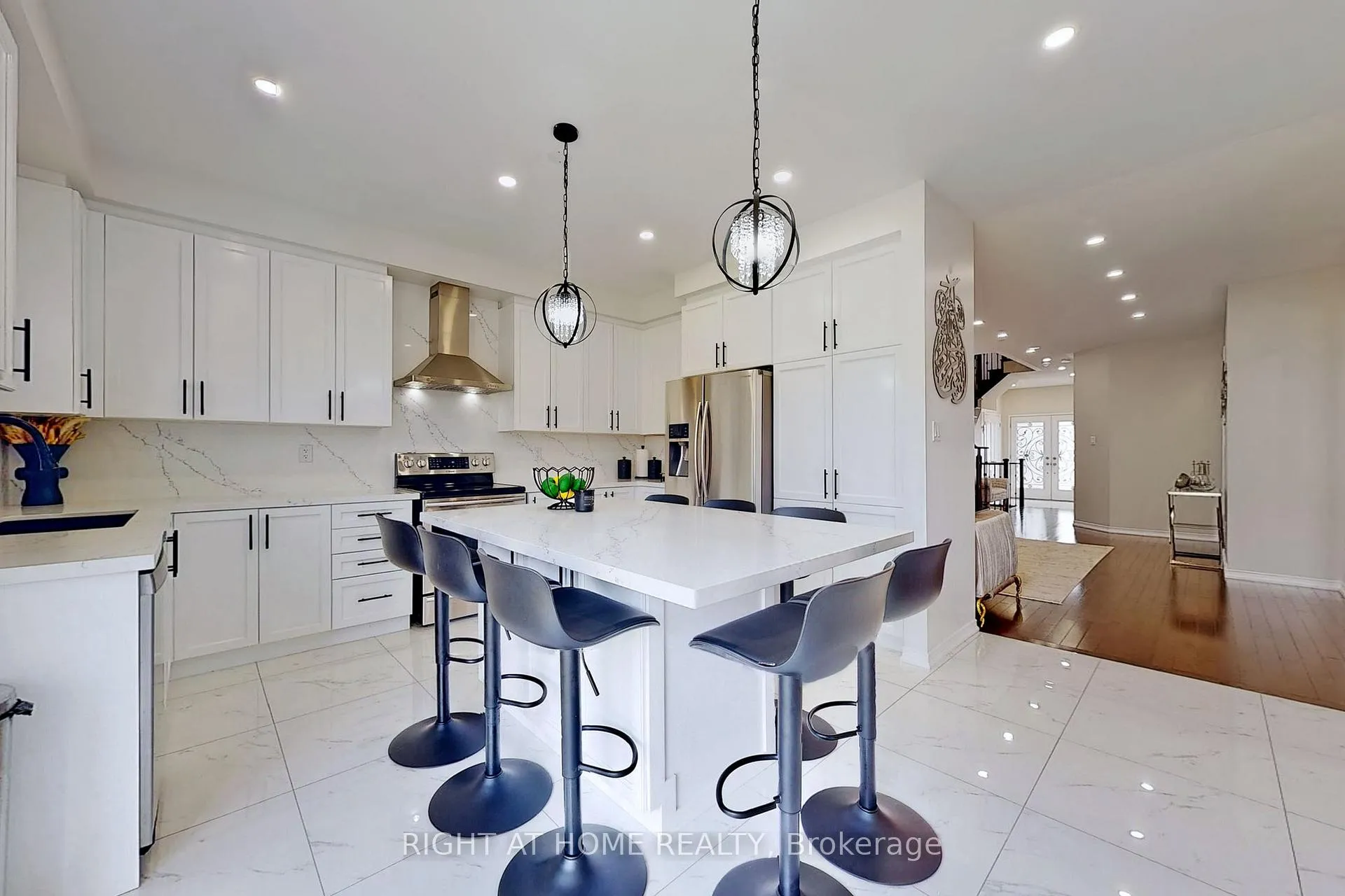 Photo 14 of 1733 Frederick Mason Drive E, Oshawa, Taunton — HOMEH