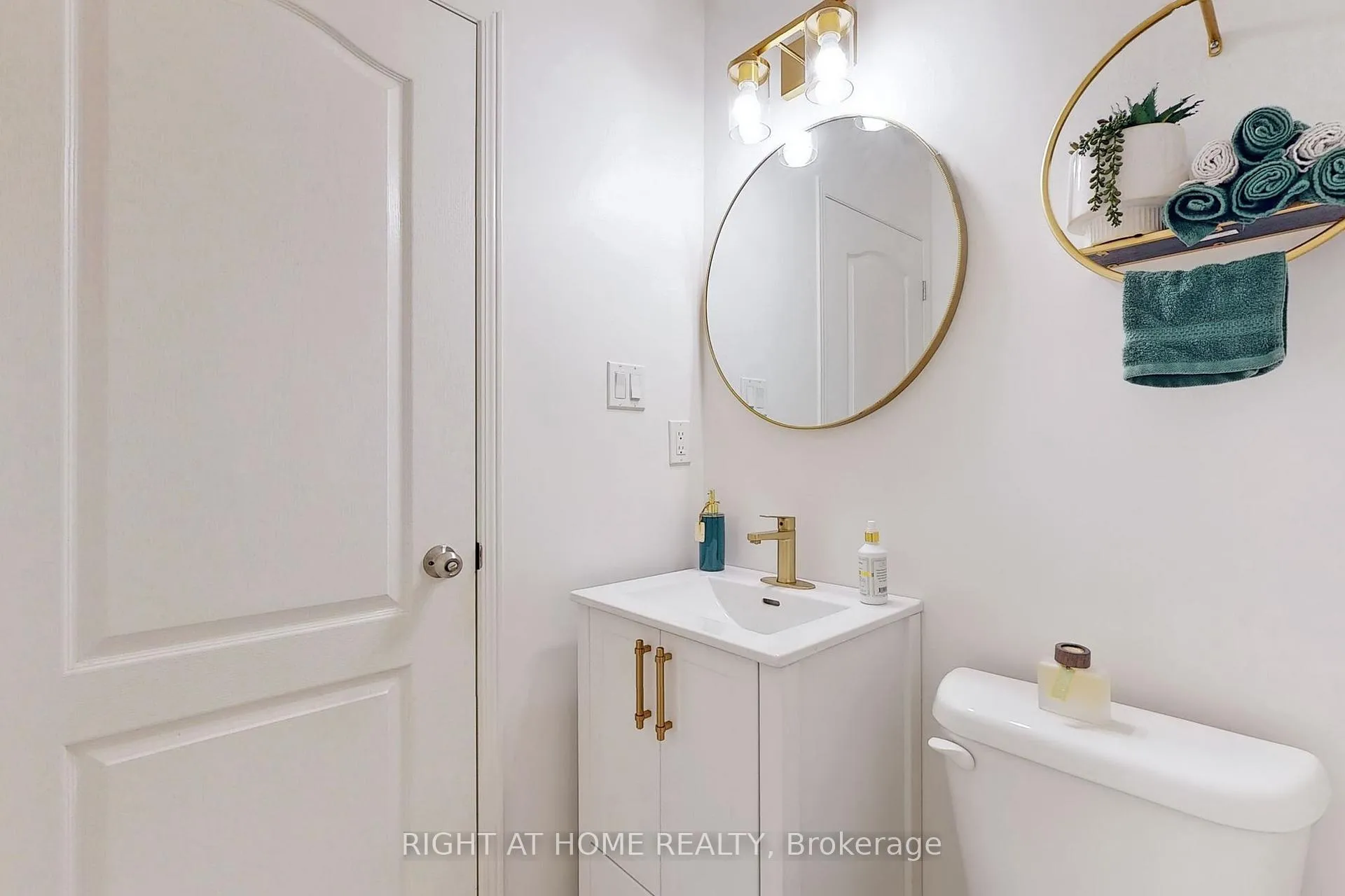 Photo 18 of 1733 Frederick Mason Drive E, Oshawa, Taunton — HOMEH