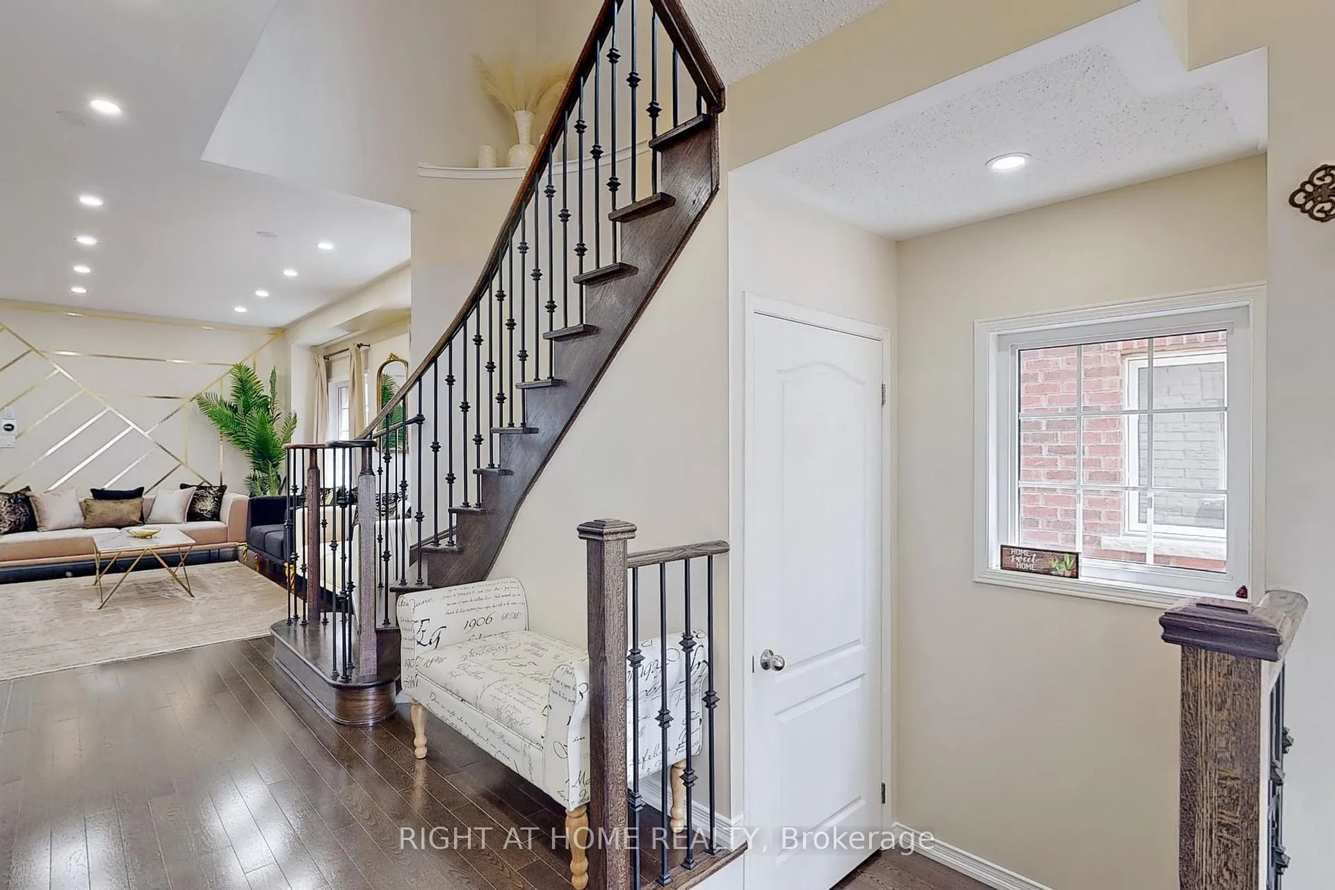 Photo 22 of 1733 Frederick Mason Drive E, Oshawa, Taunton — HOMEH