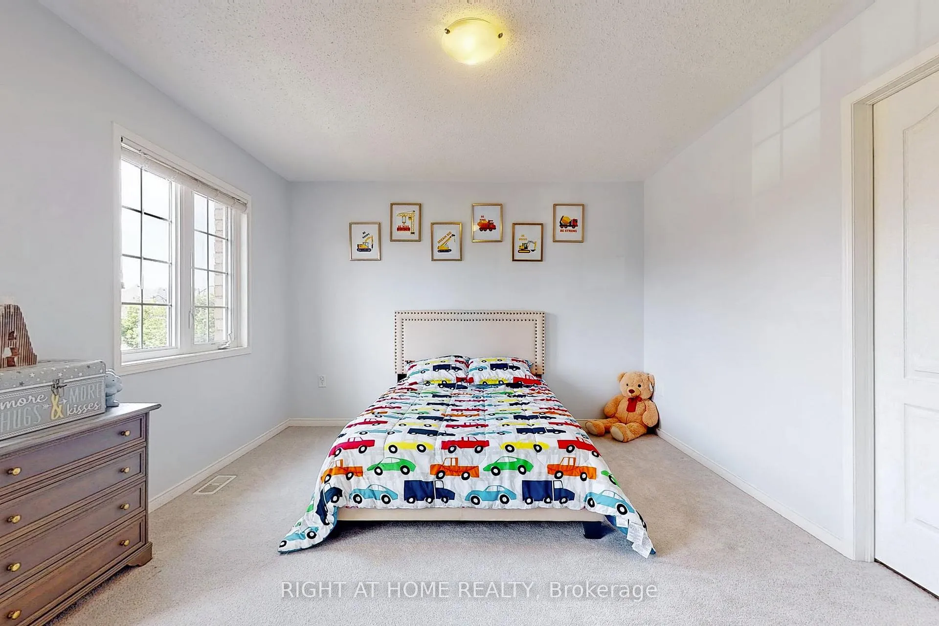 Photo 41 of 1733 Frederick Mason Drive E, Oshawa, Taunton — HOMEH