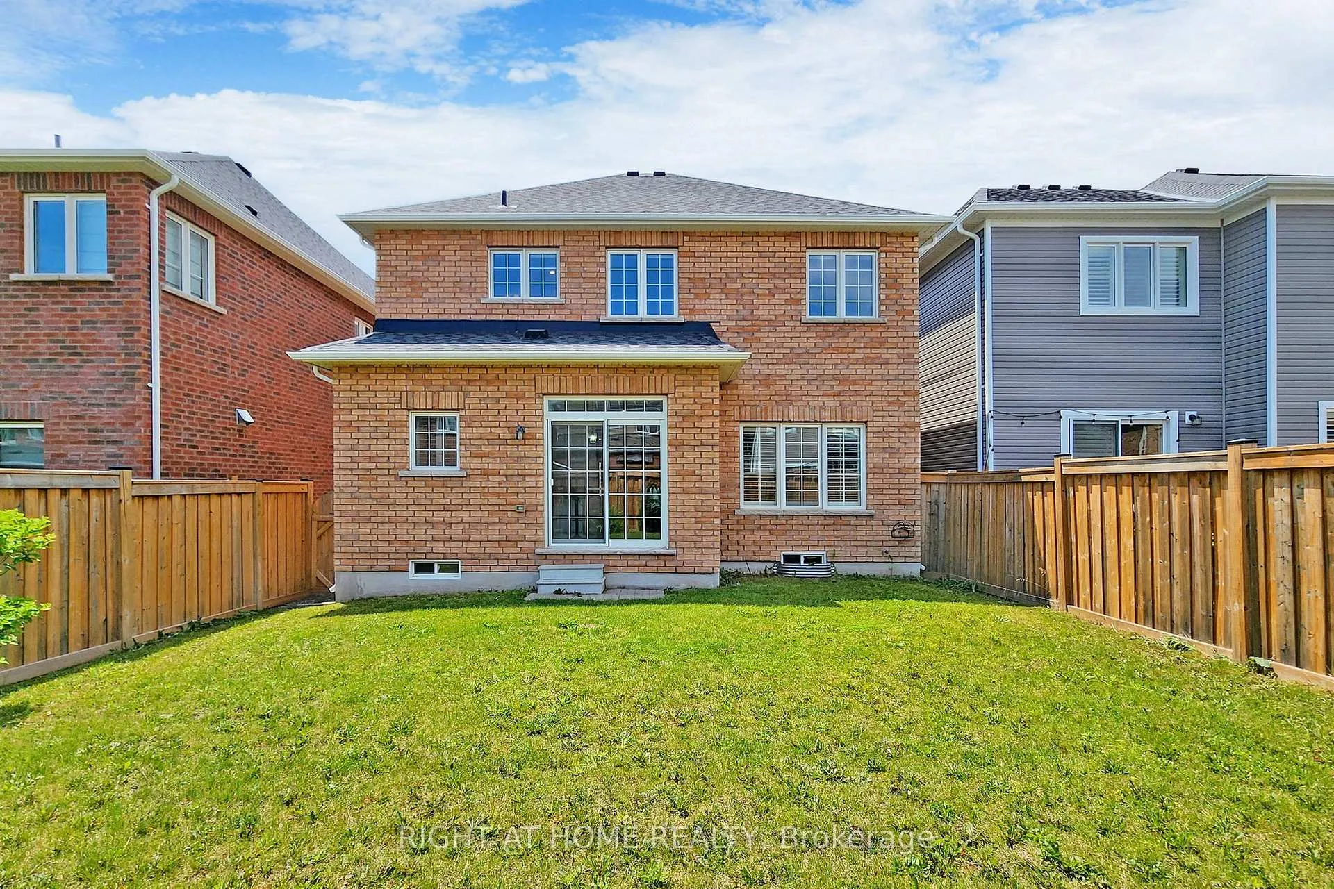 Photo 48 of 1733 Frederick Mason Drive E, Oshawa, Taunton — HOMEH