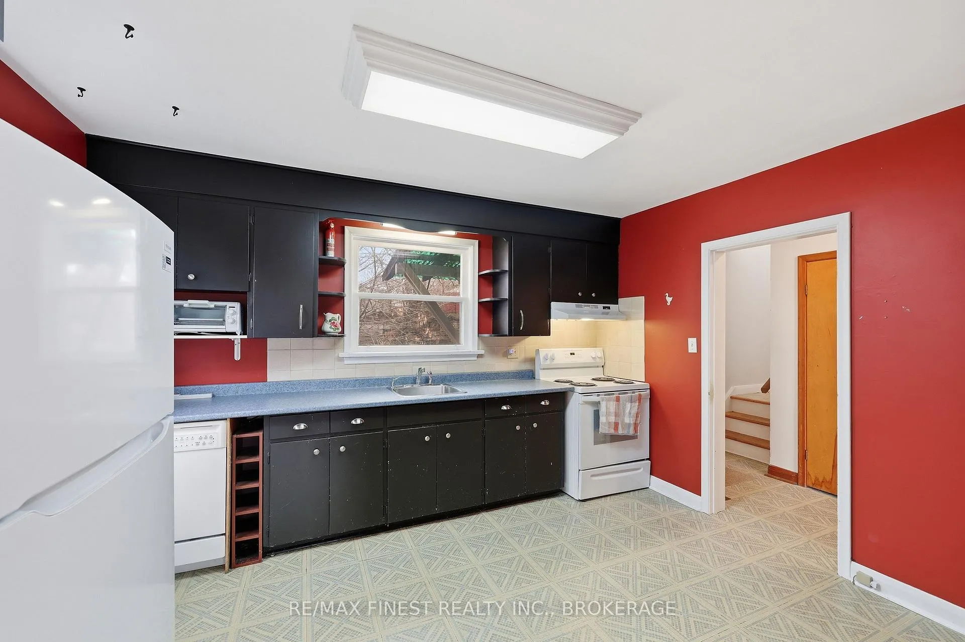 Photo 10 of 78 Hatter Street, Kingston, Central City West — HOMEH
