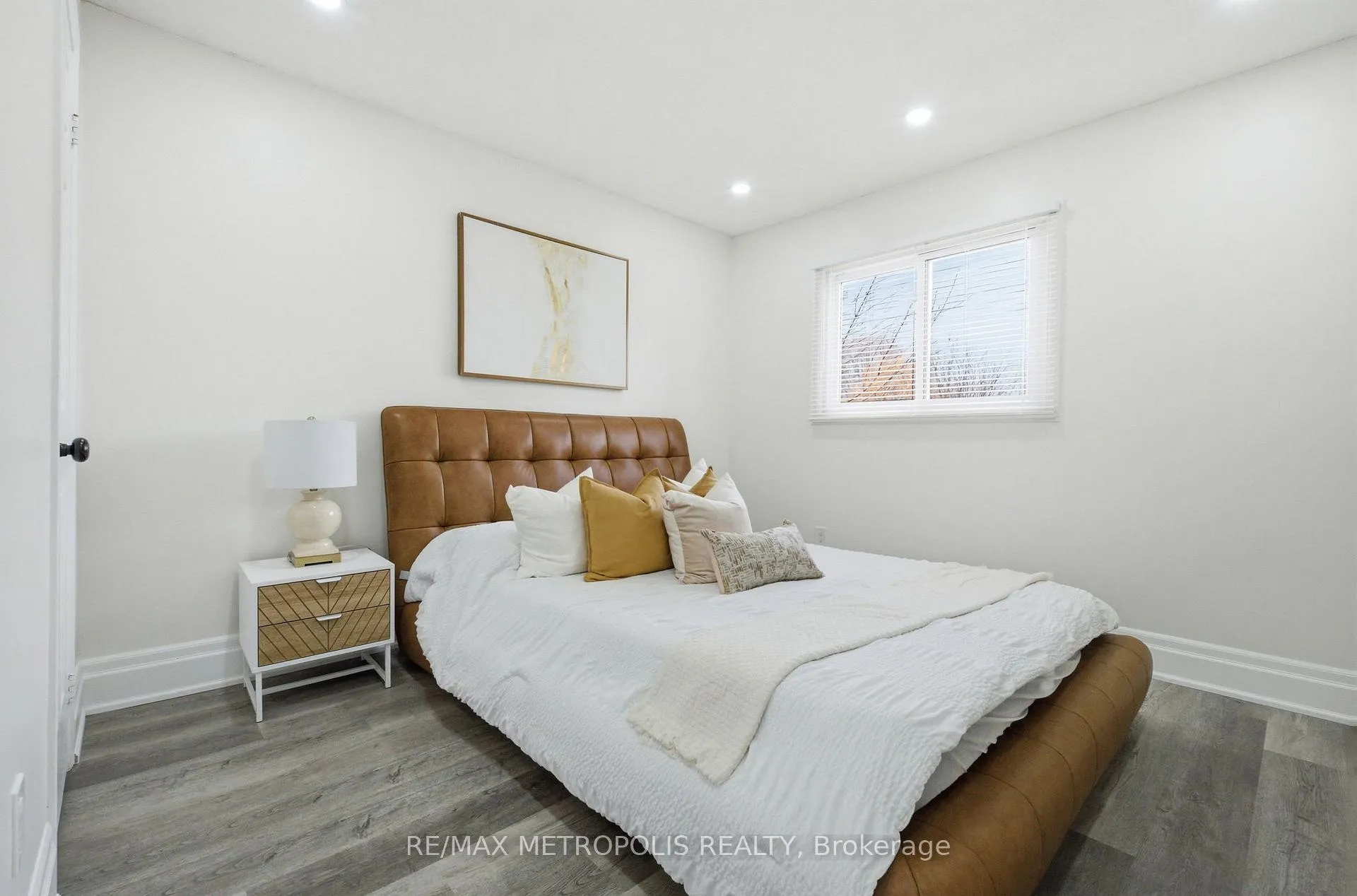 Photo 19 of 700 Mountjoy Court, Oshawa, Pinecrest — HOMEH