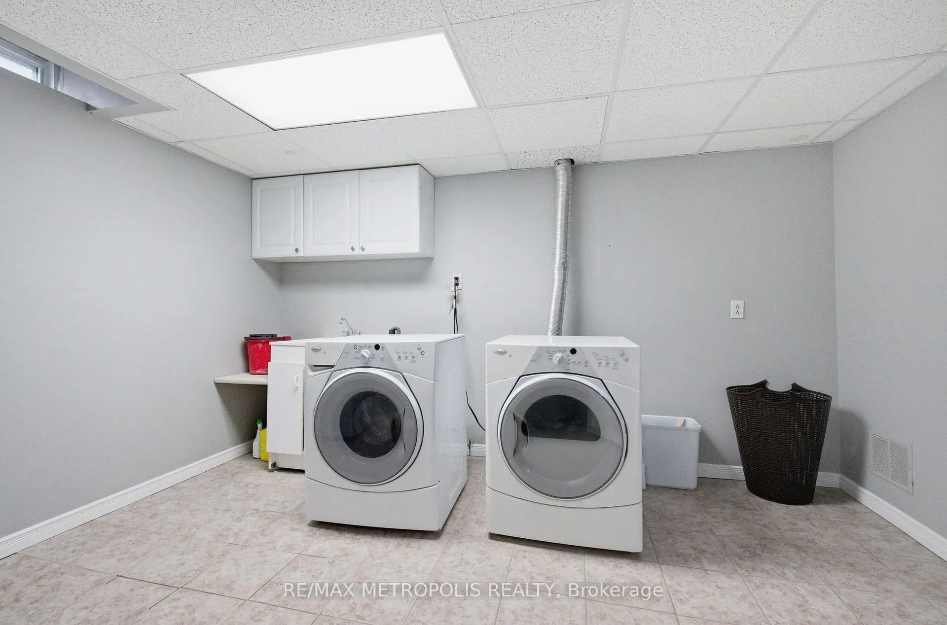 Photo 24 of 700 Mountjoy Court, Oshawa, Pinecrest — HOMEH