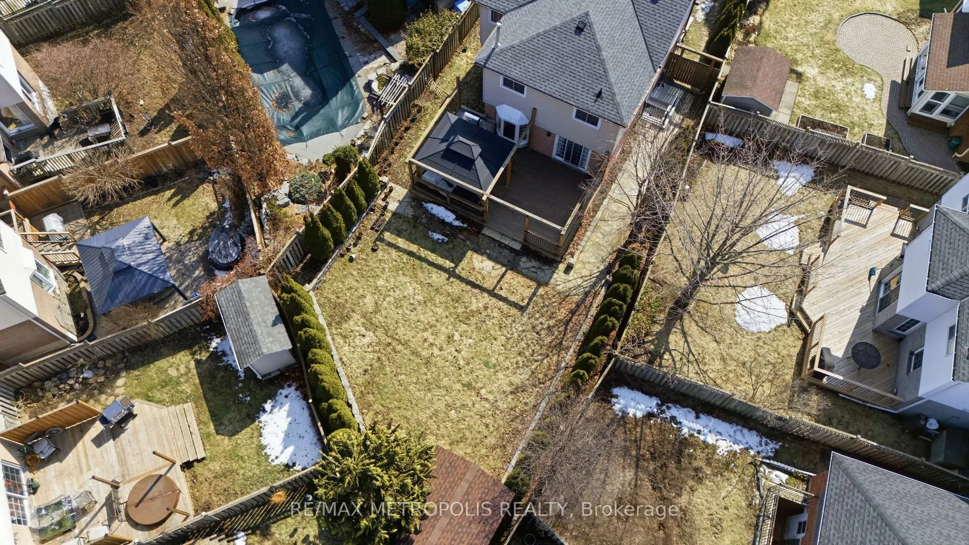 Photo 30 of 700 Mountjoy Court, Oshawa, Pinecrest — HOMEH