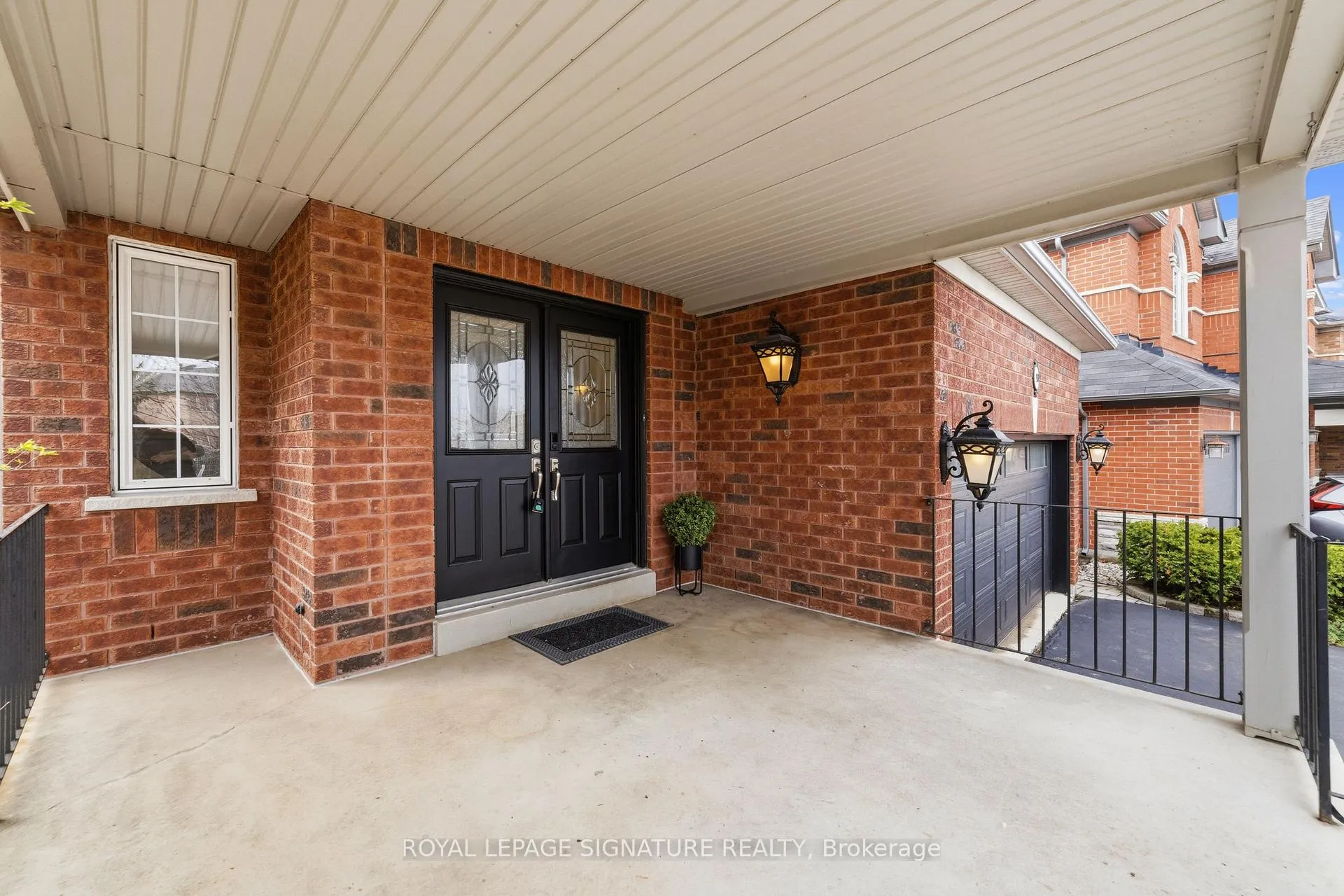 Photo 3 of 93 Dewar Court, Milton, Dempsey — HOMEH