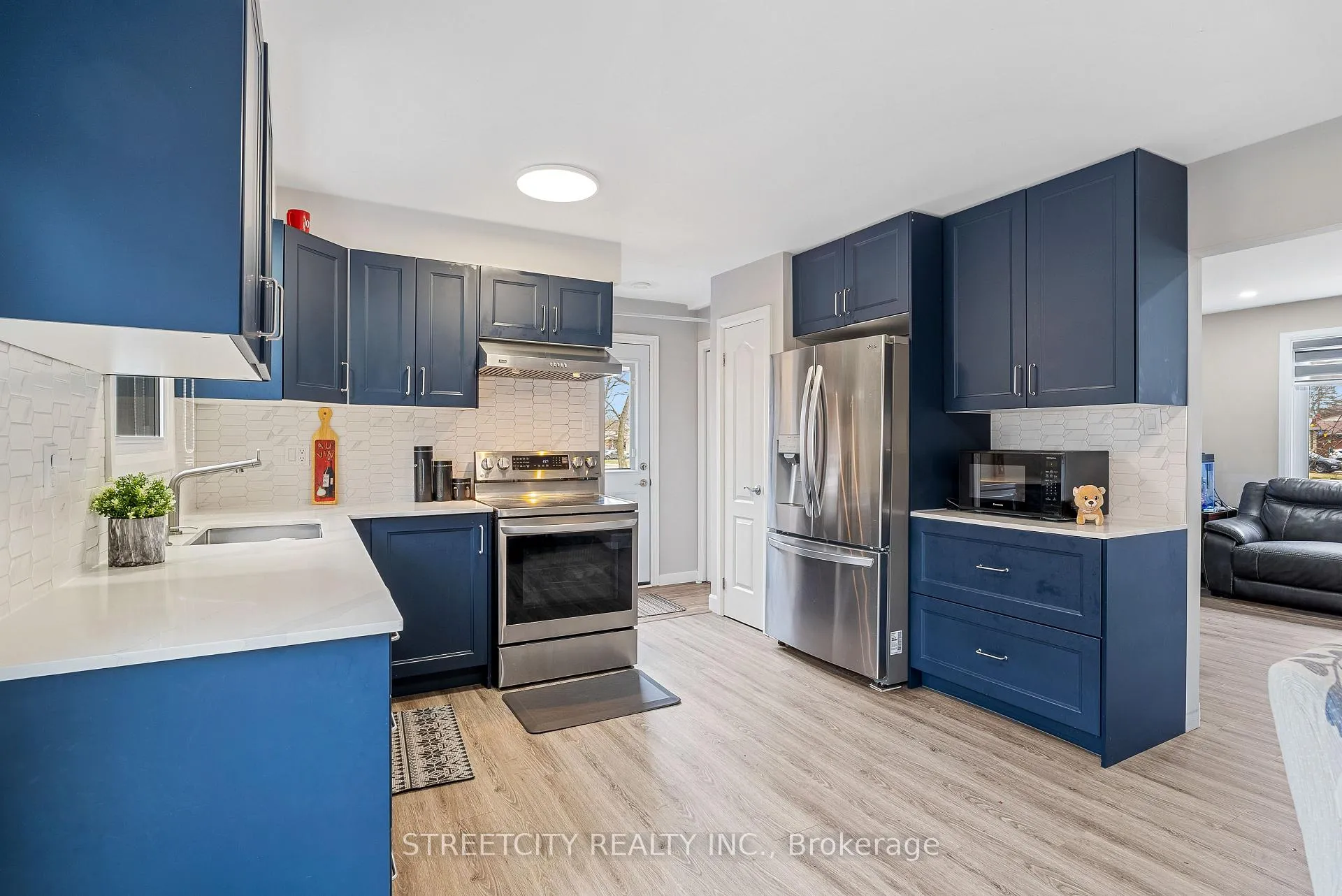 Photo 11 of 190 Spence Drive, Strathroy-Caradoc, SW — HOMEH