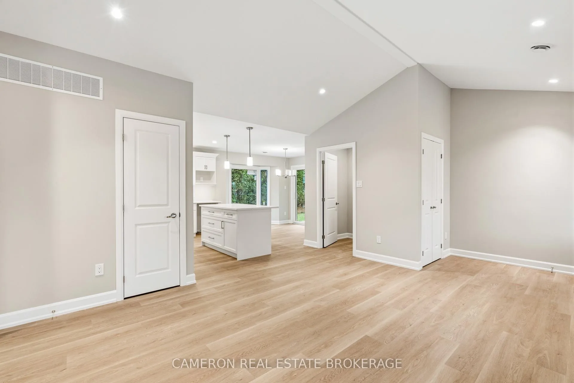 Photo 3 of 10 Whittaker Crescent, Cornwall — HOMEH