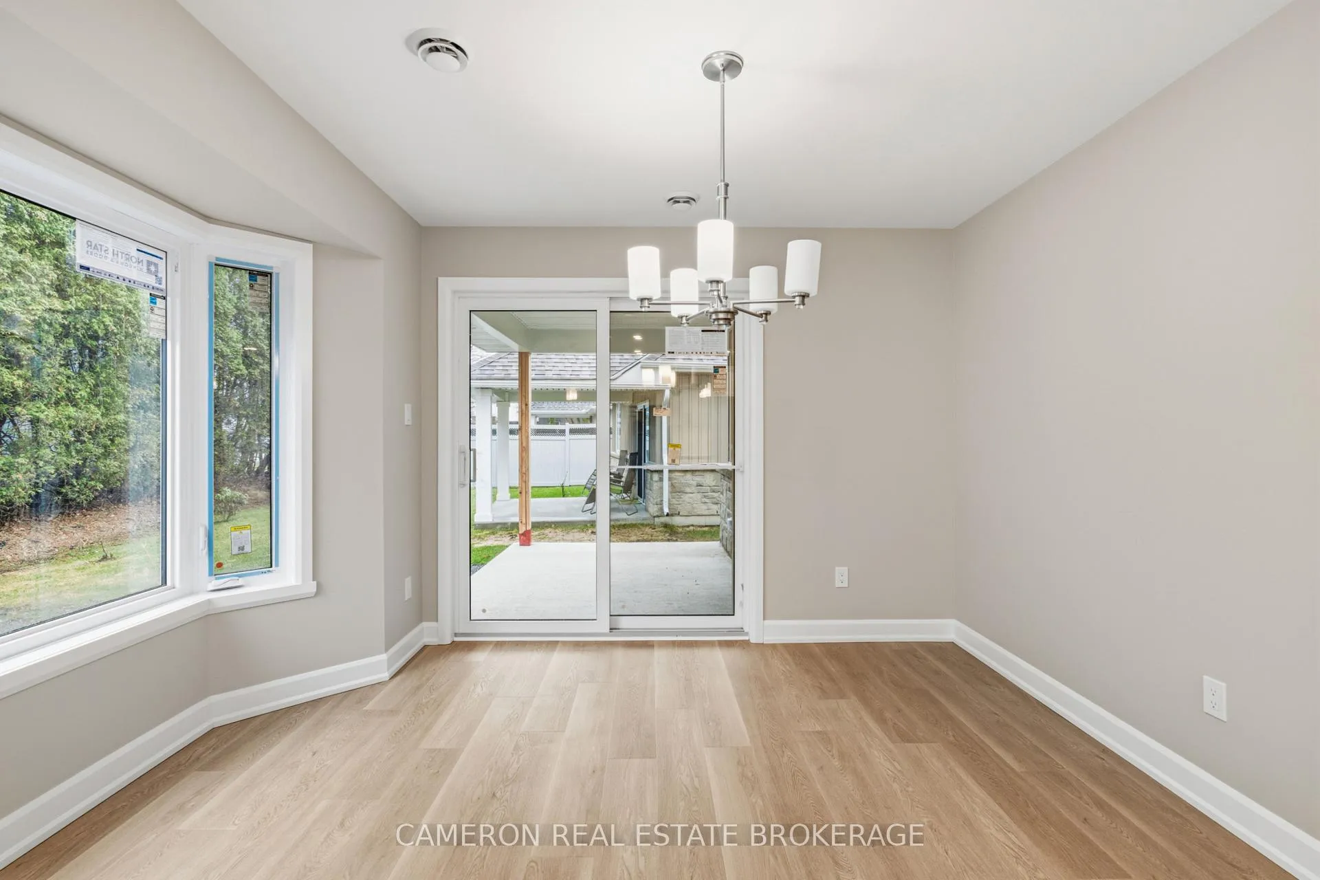 Photo 8 of 10 Whittaker Crescent, Cornwall — HOMEH