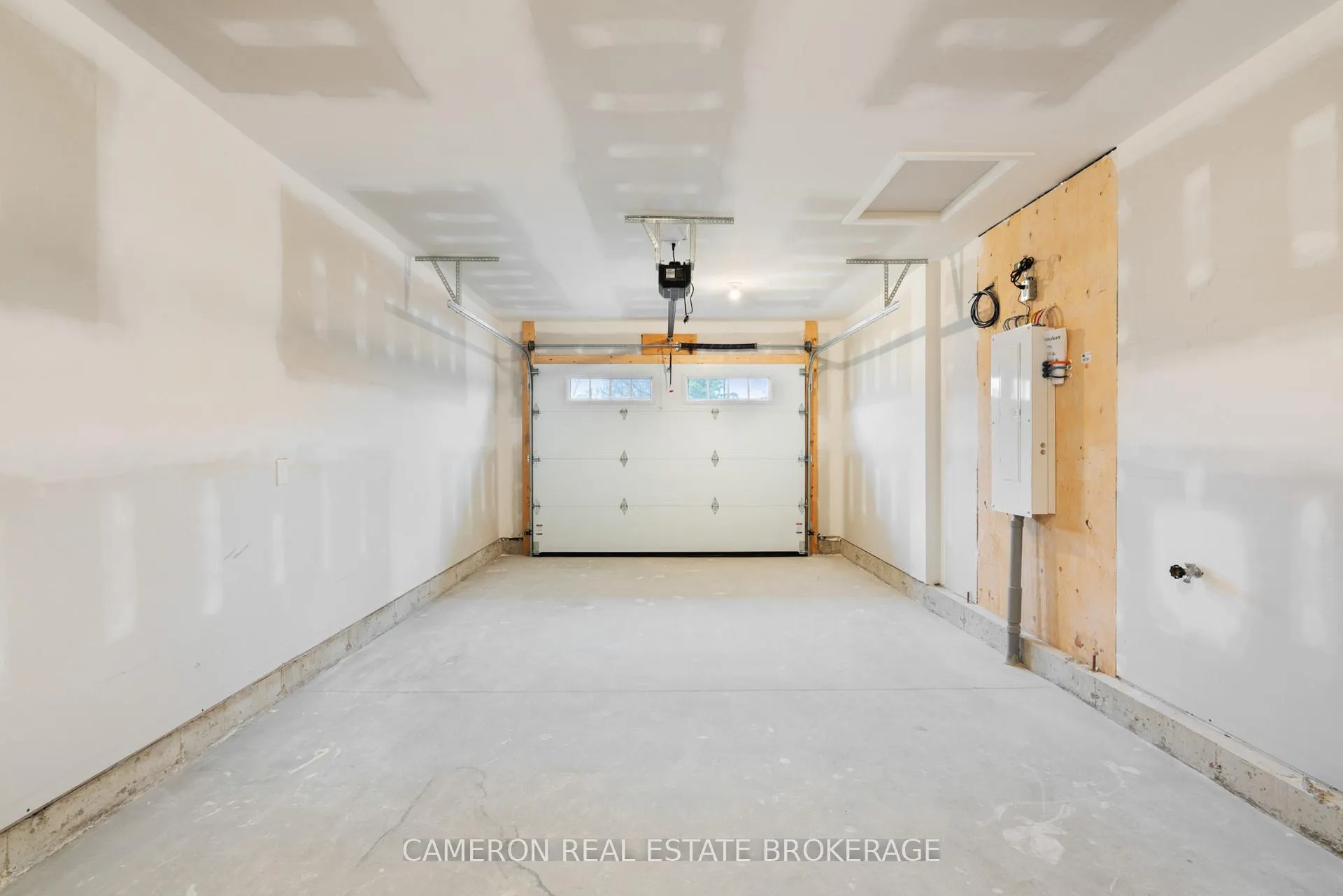 Photo 18 of 10 Whittaker Crescent, Cornwall — HOMEH