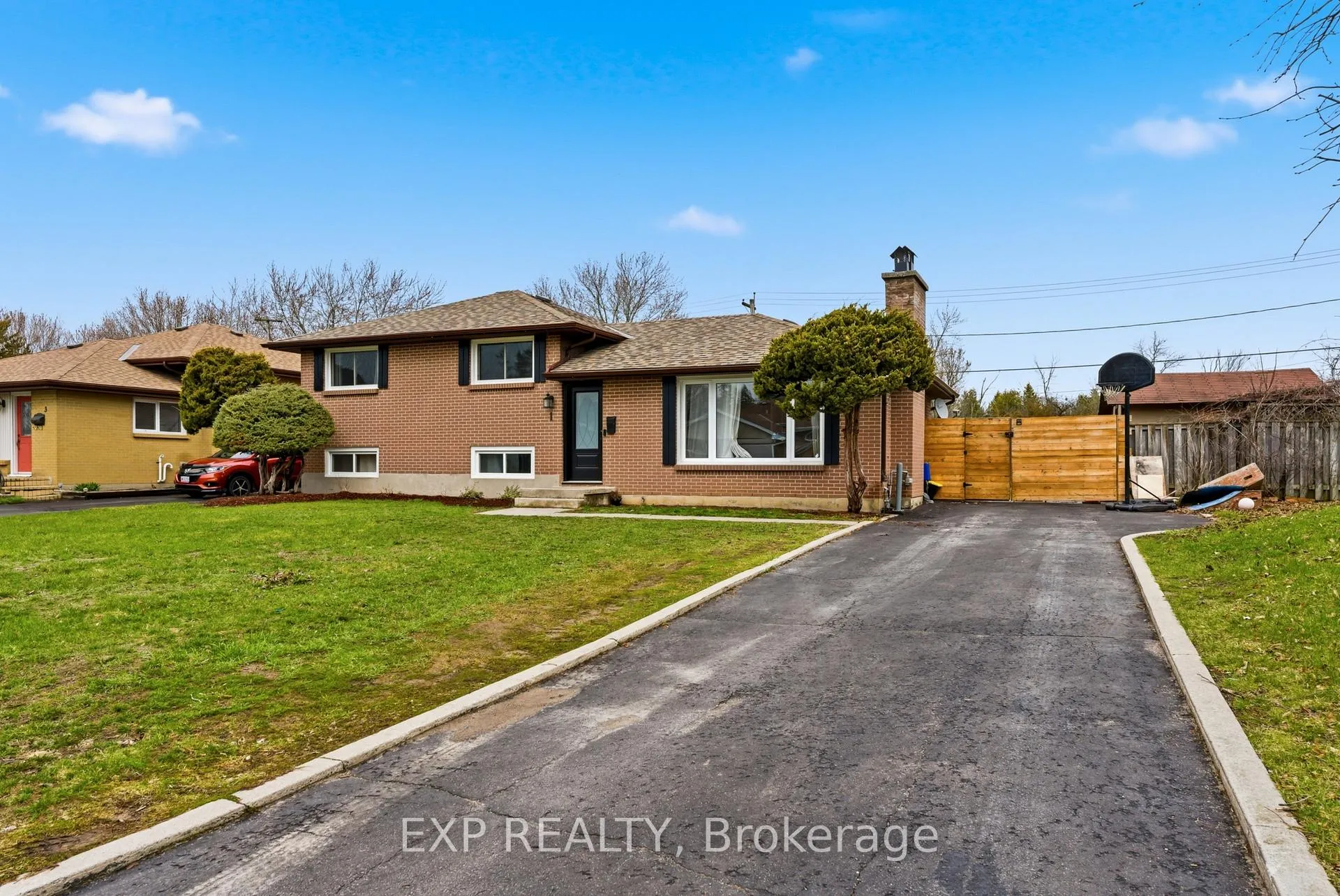 Photo 4 of 1 Nelles Avenue, Quinte West, Sidney Ward — HOMEH