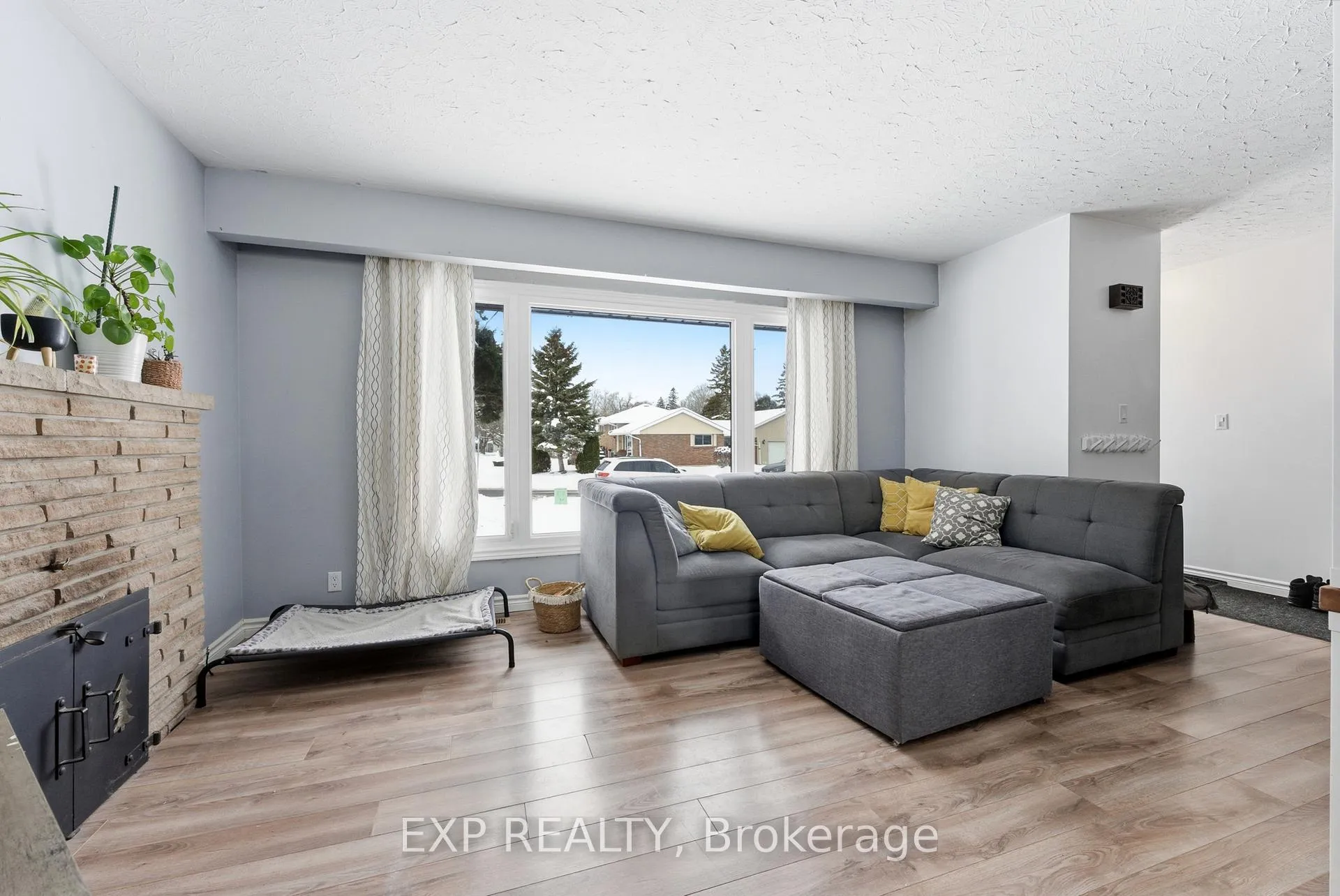 Photo 8 of 1 Nelles Avenue, Quinte West, Sidney Ward — HOMEH