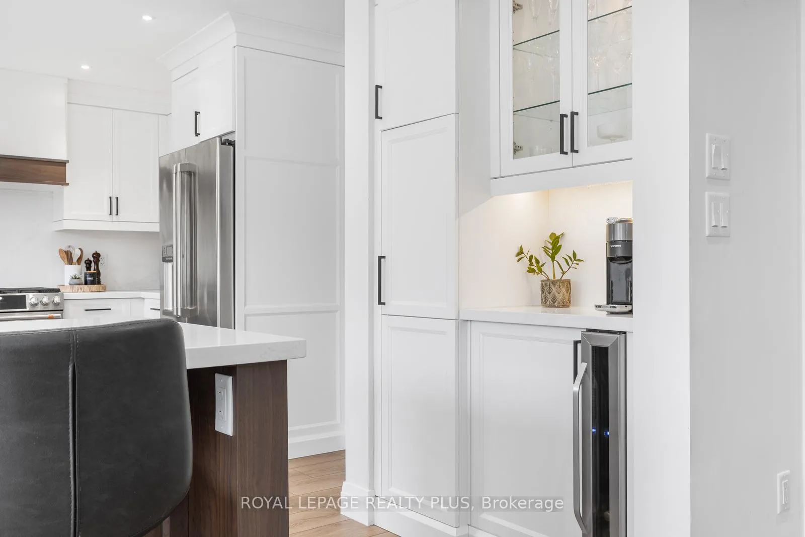 Photo 10 of 5 Anjou Place, Hamilton, Stoney Creek Mountain — HOMEH