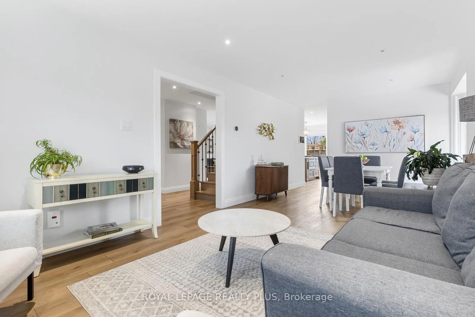 Photo 15 of 5 Anjou Place, Hamilton, Stoney Creek Mountain — HOMEH