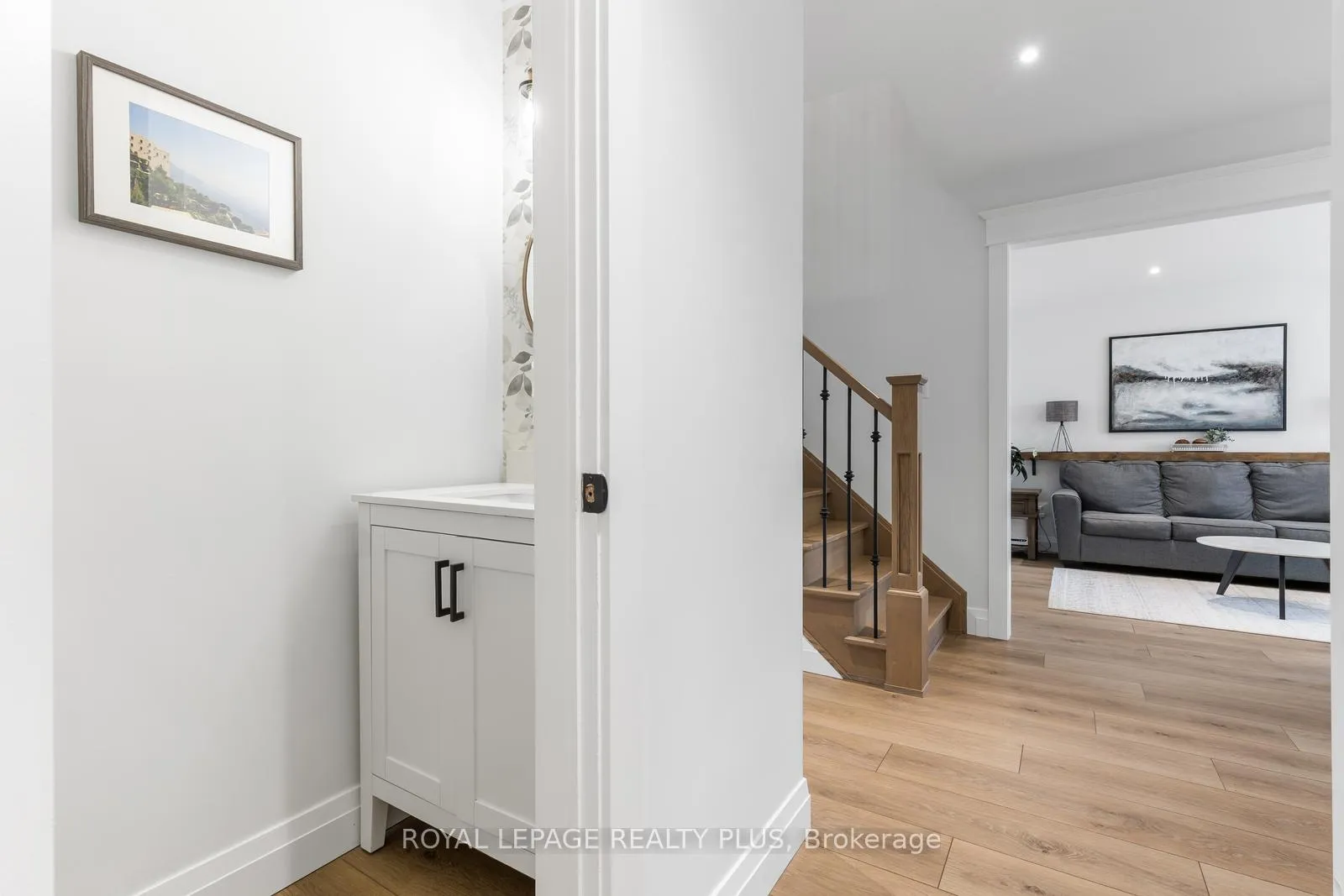 Photo 17 of 5 Anjou Place, Hamilton, Stoney Creek Mountain — HOMEH