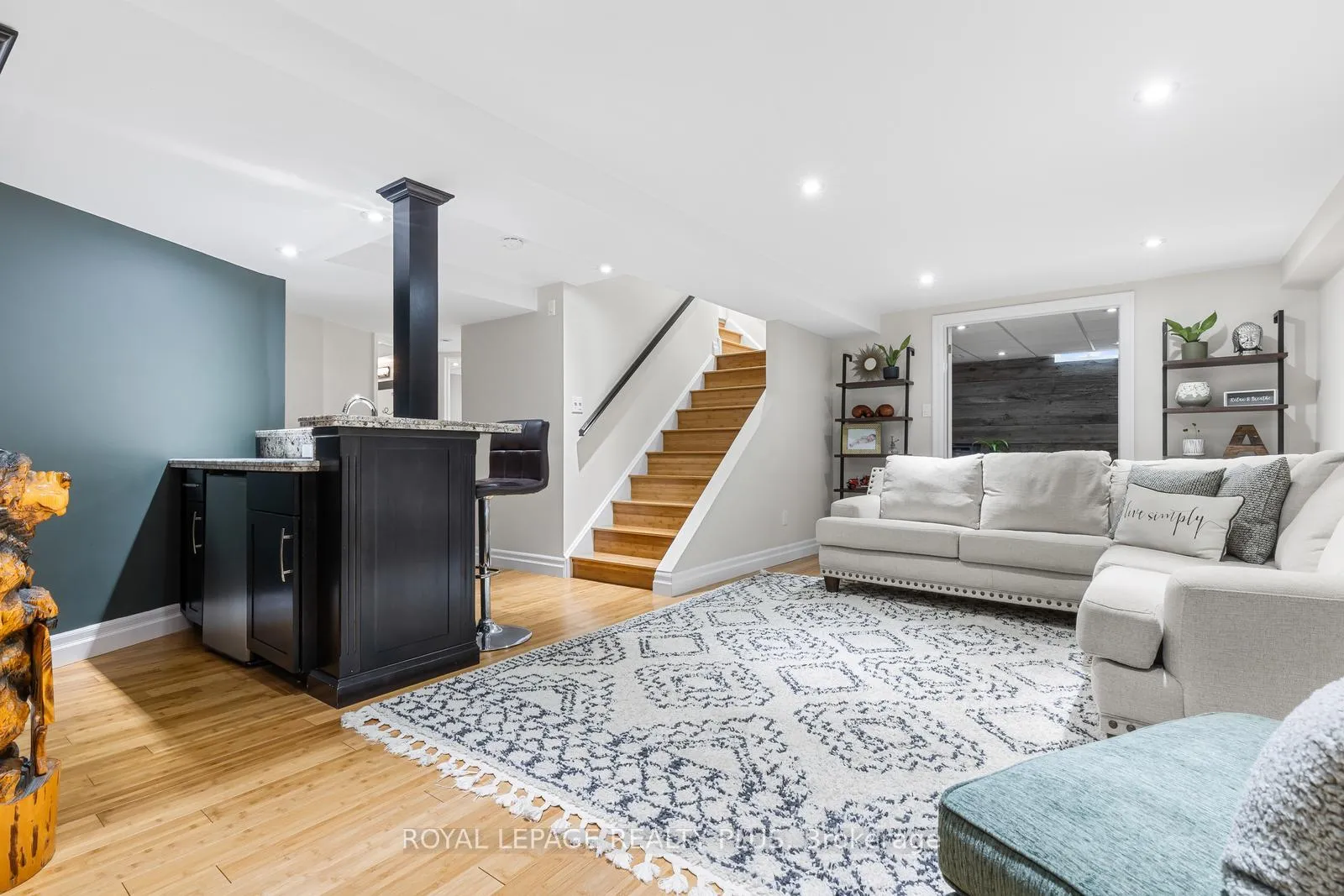 Photo 28 of 5 Anjou Place, Hamilton, Stoney Creek Mountain — HOMEH