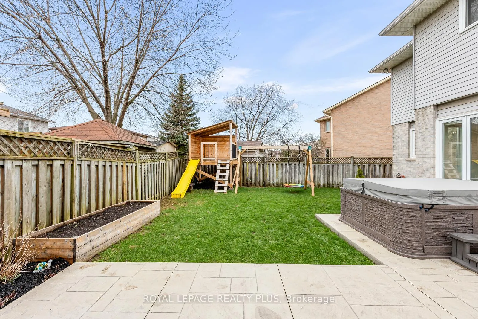 Photo 34 of 5 Anjou Place, Hamilton, Stoney Creek Mountain — HOMEH