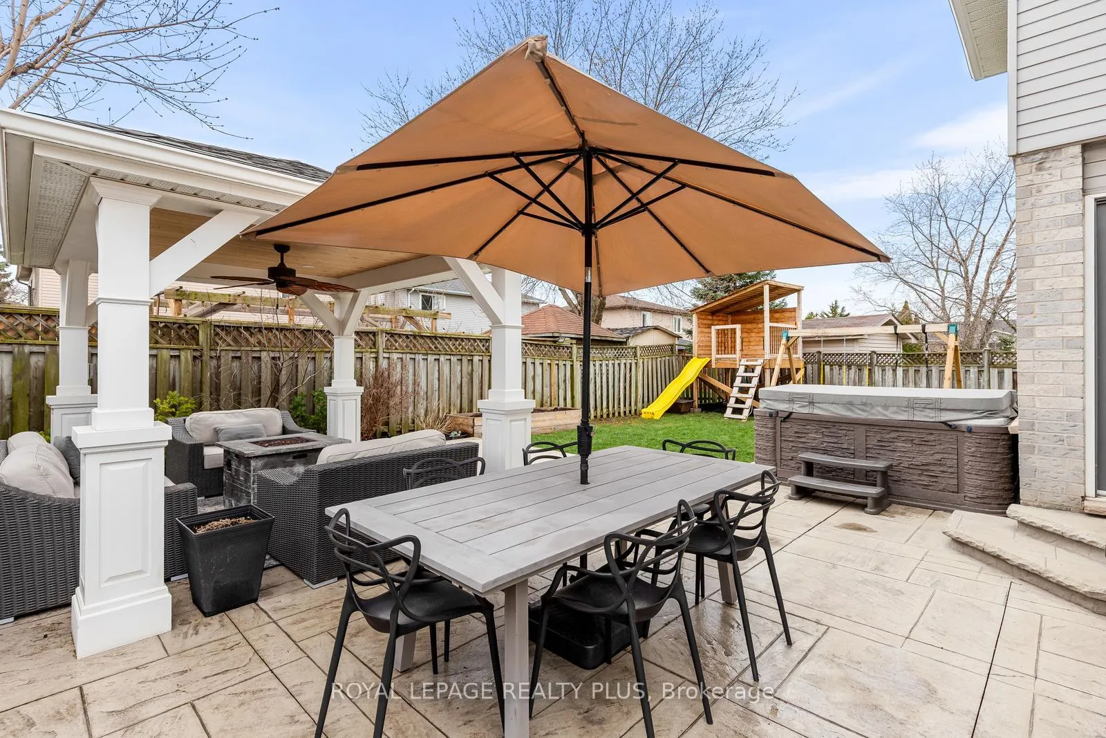 Photo 38 of 5 Anjou Place, Hamilton, Stoney Creek Mountain — HOMEH