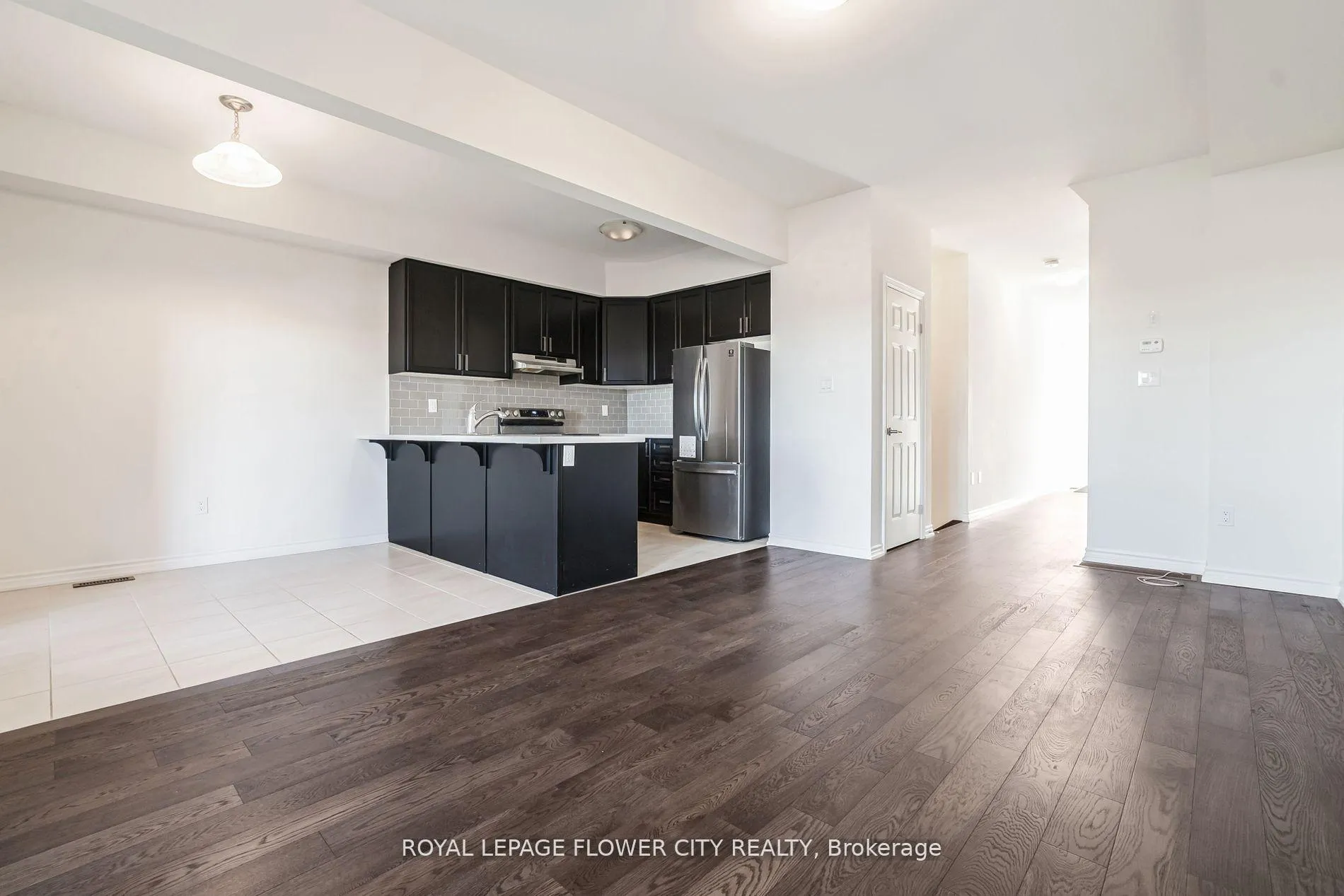 Photo 8 of 152 Flagg Avenue, Brant, Paris — HOMEH