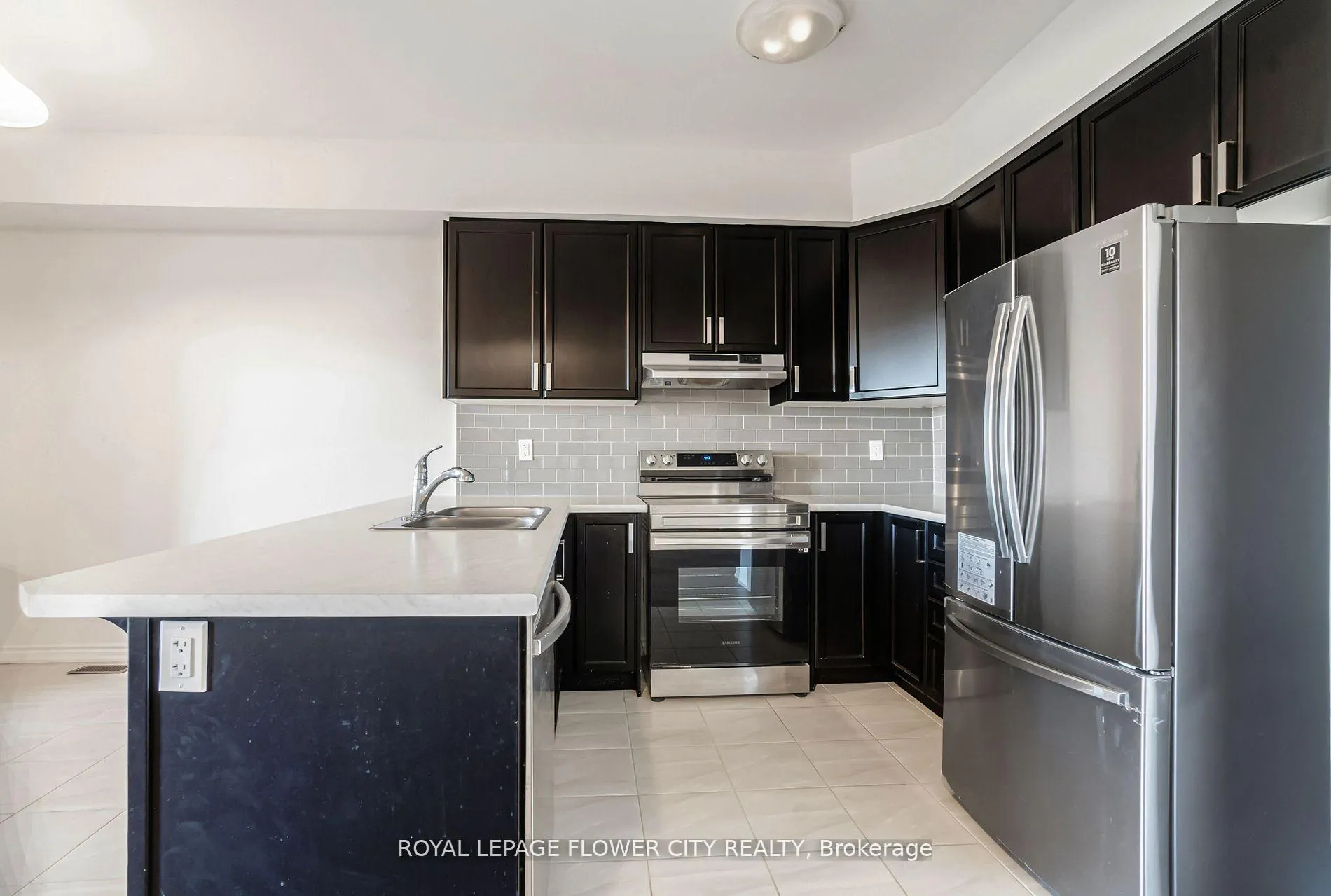 Photo 10 of 152 Flagg Avenue, Brant, Paris — HOMEH