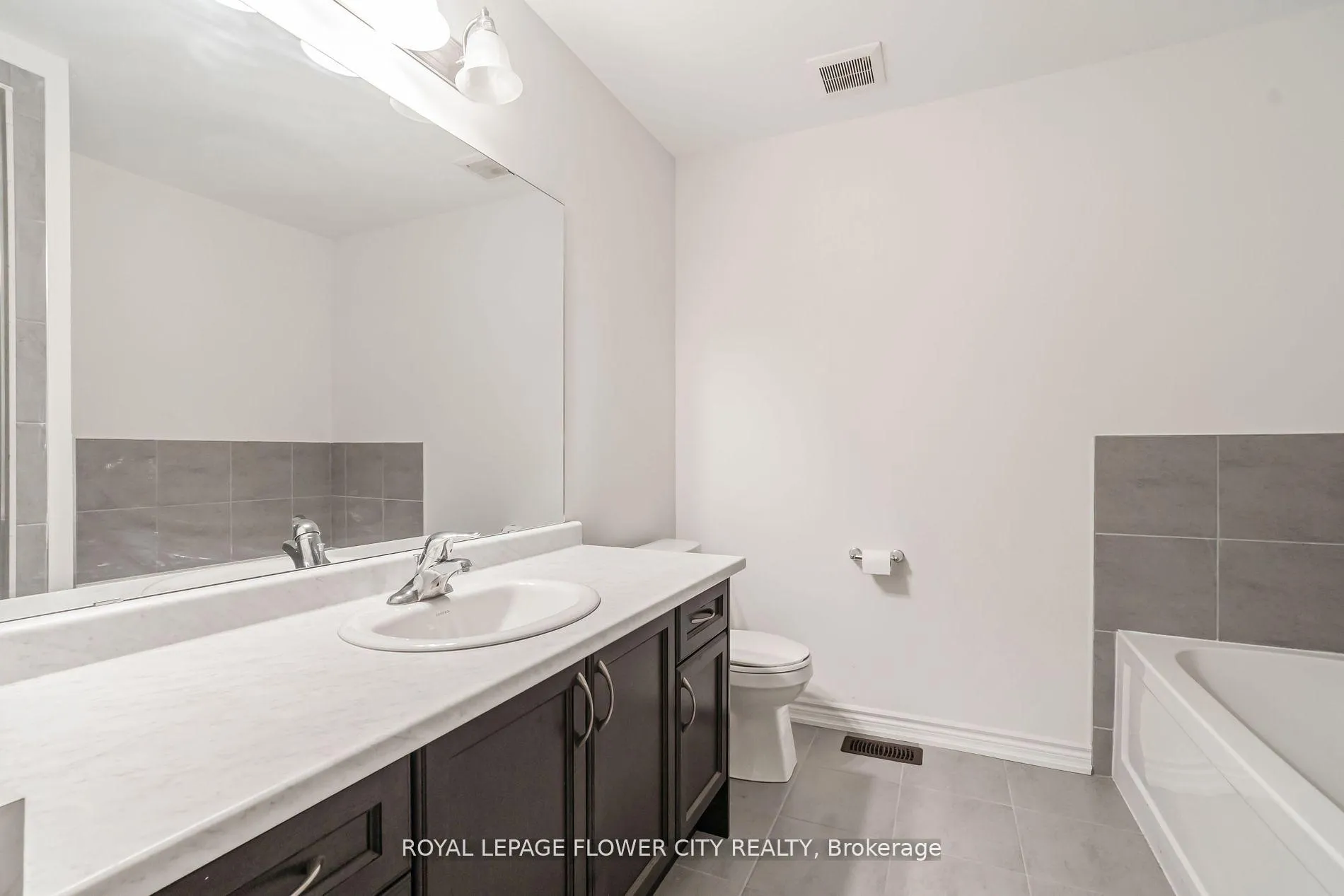 Photo 17 of 152 Flagg Avenue, Brant, Paris — HOMEH