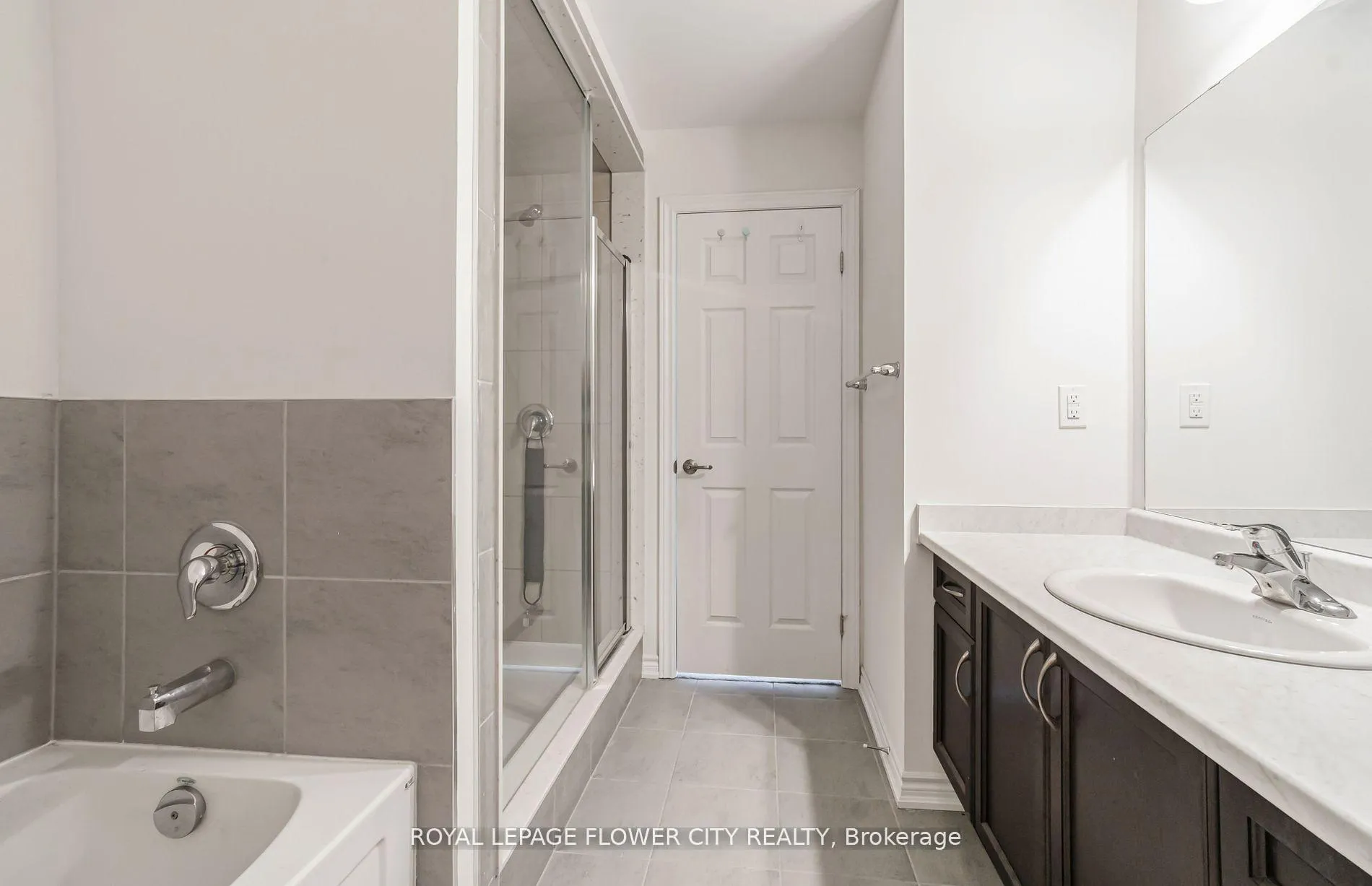 Photo 18 of 152 Flagg Avenue, Brant, Paris — HOMEH