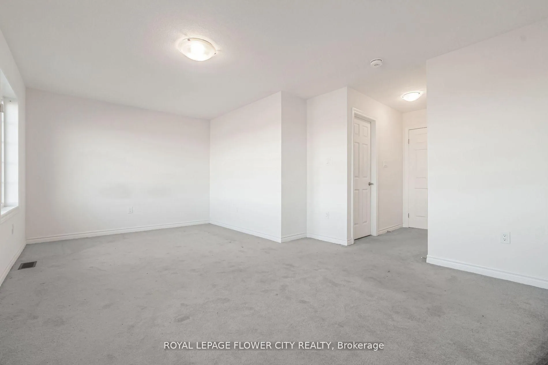 Photo 22 of 152 Flagg Avenue, Brant, Paris — HOMEH