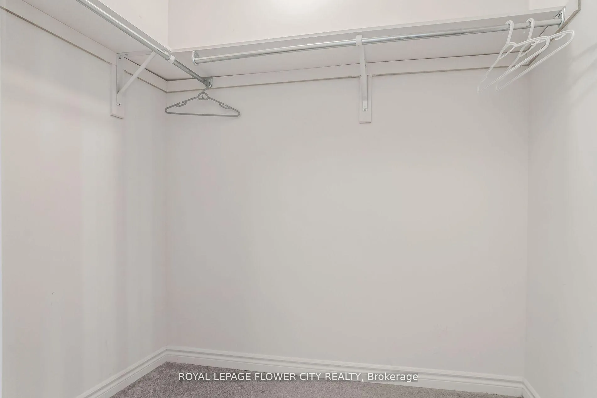 Photo 24 of 152 Flagg Avenue, Brant, Paris — HOMEH