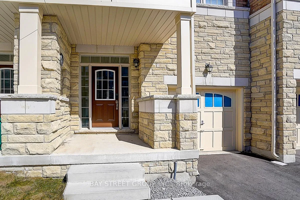 Photo 2 of 34 Phillipsen Way, Markham, Cedarwood — HOMEH