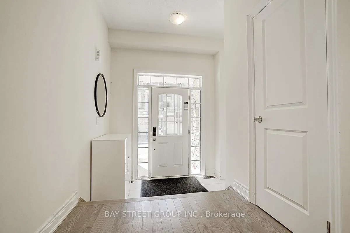 Photo 4 of 34 Phillipsen Way, Markham, Cedarwood — HOMEH