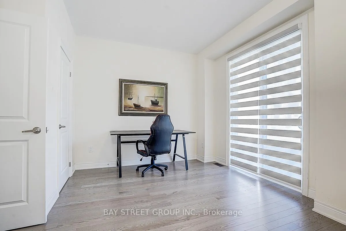 Photo 9 of 34 Phillipsen Way, Markham, Cedarwood — HOMEH
