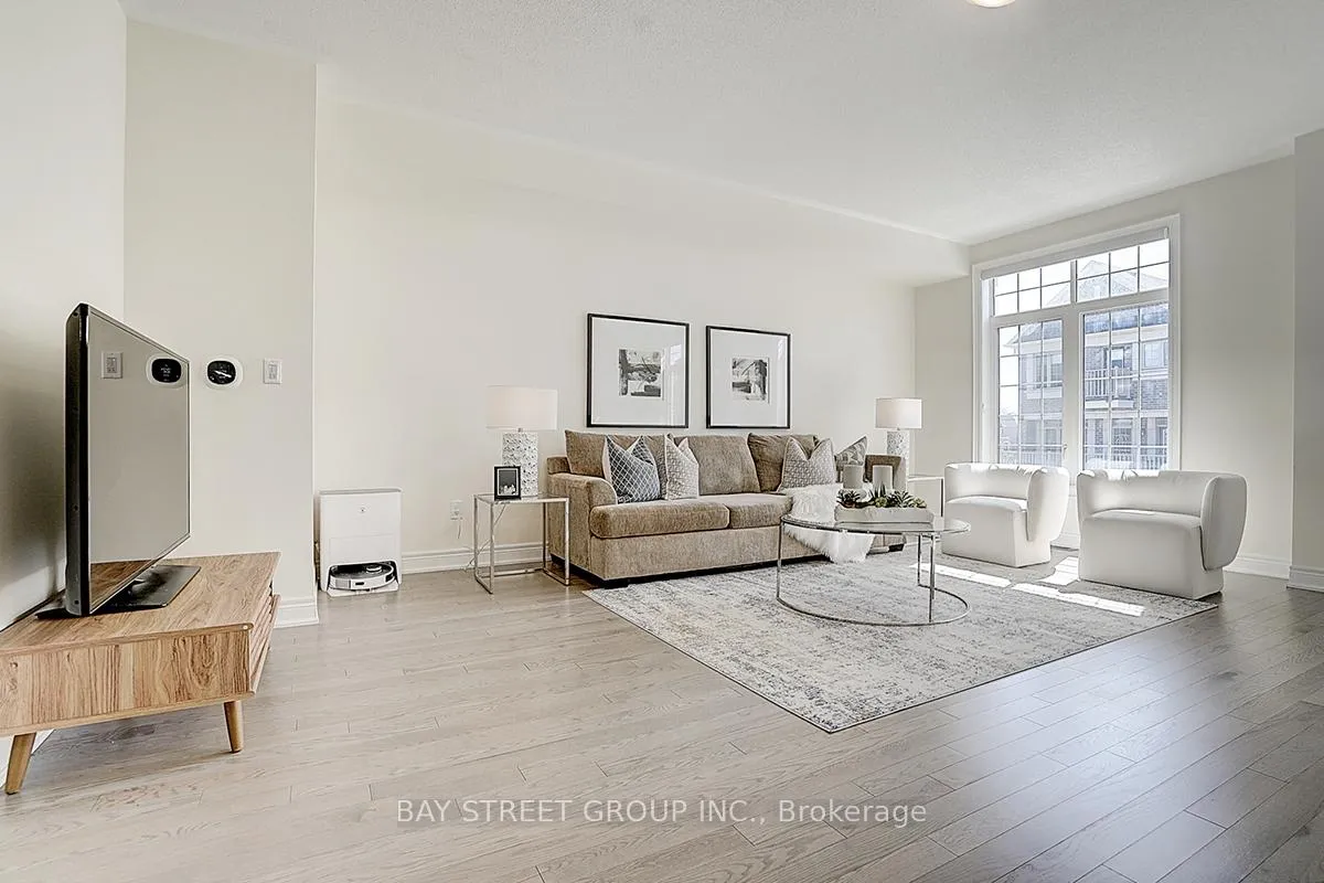 Photo 14 of 34 Phillipsen Way, Markham, Cedarwood — HOMEH