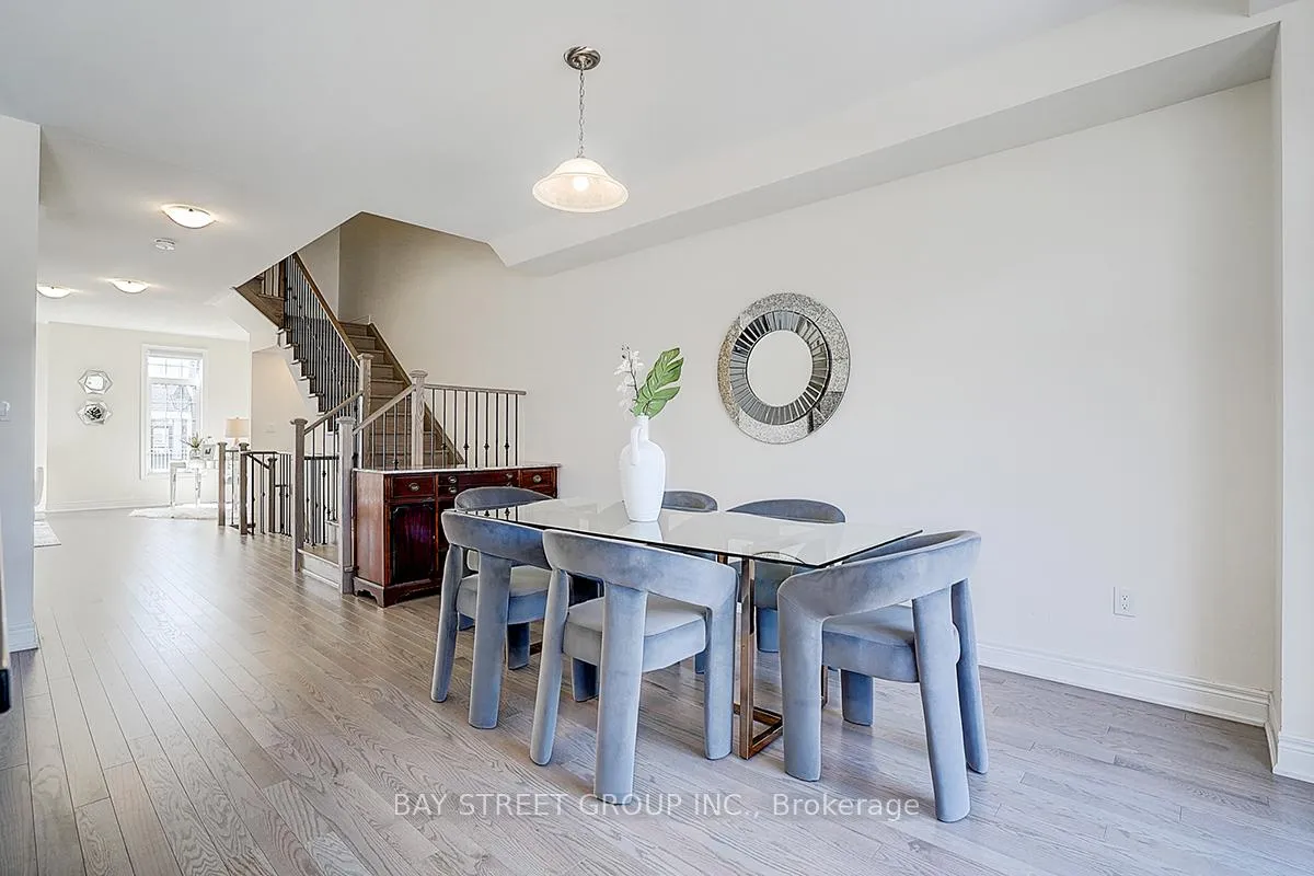 Photo 23 of 34 Phillipsen Way, Markham, Cedarwood — HOMEH