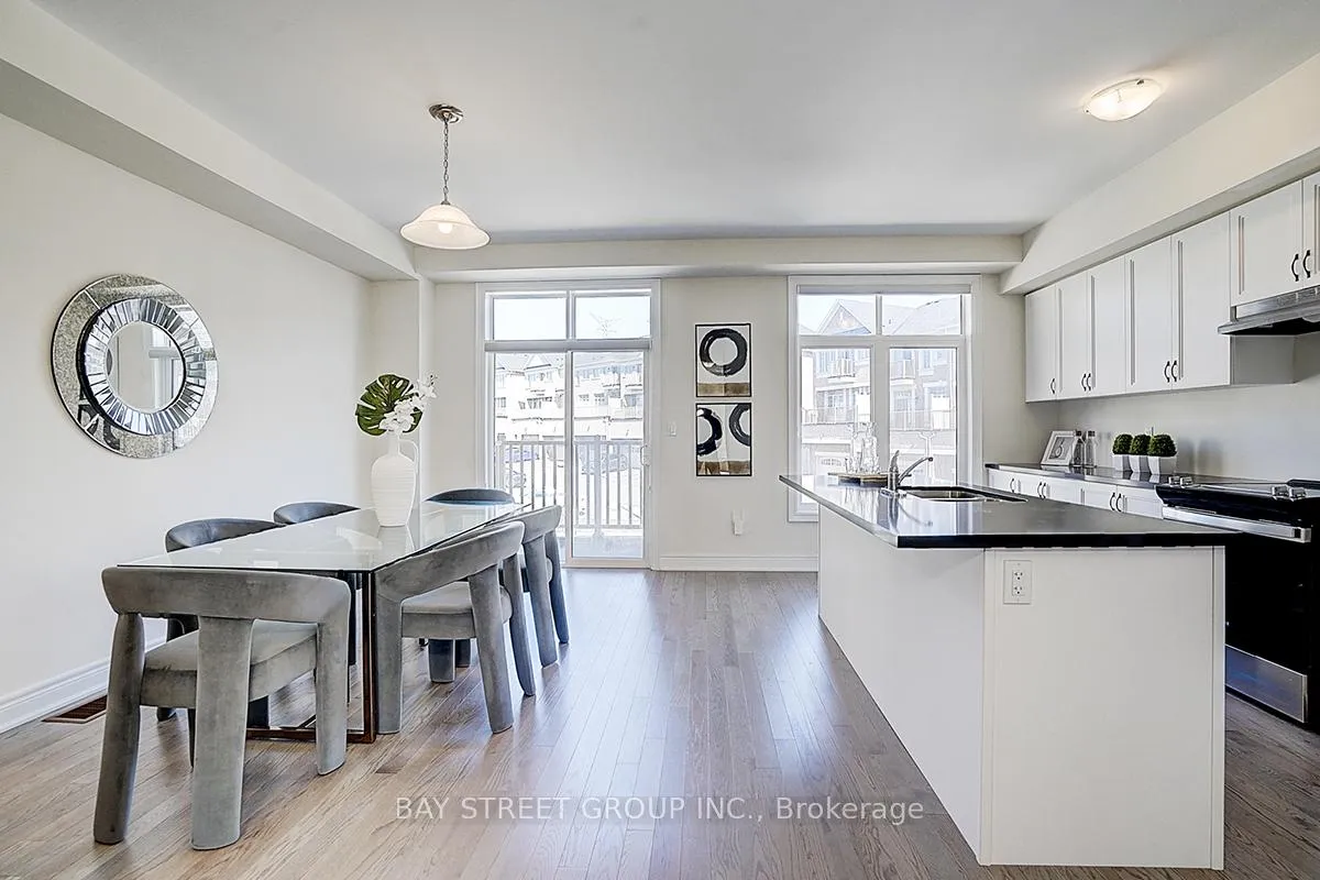 Photo 27 of 34 Phillipsen Way, Markham, Cedarwood — HOMEH