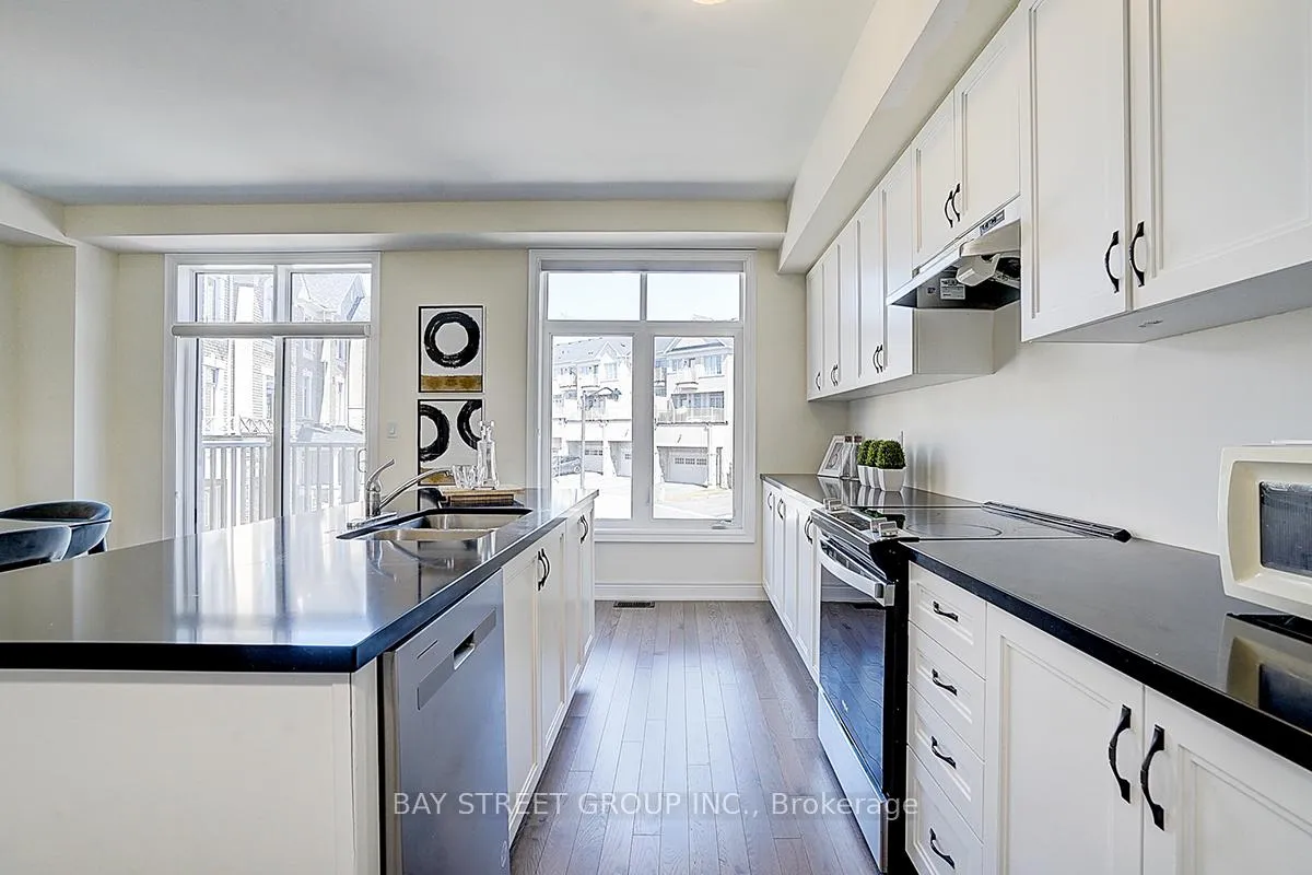 Photo 30 of 34 Phillipsen Way, Markham, Cedarwood — HOMEH