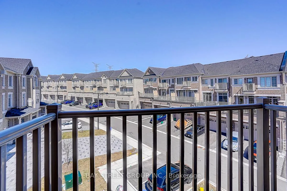 Photo 33 of 34 Phillipsen Way, Markham, Cedarwood — HOMEH