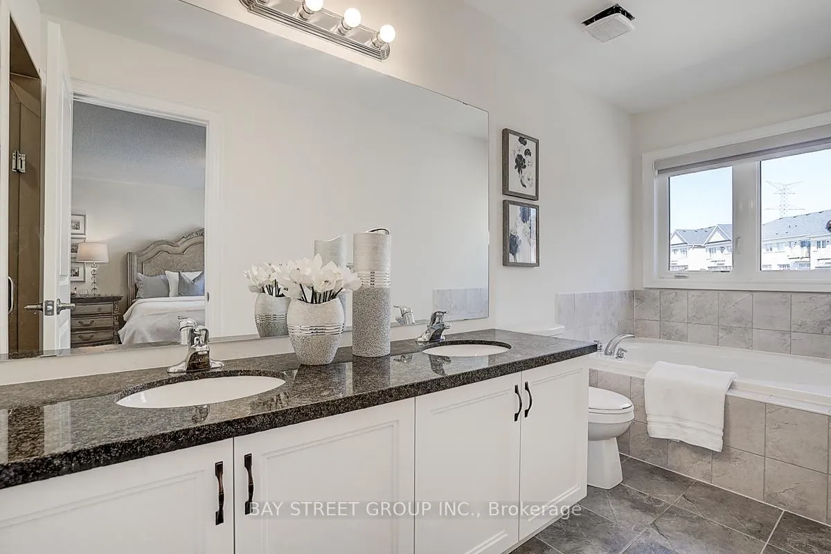 Photo 41 of 34 Phillipsen Way, Markham, Cedarwood — HOMEH