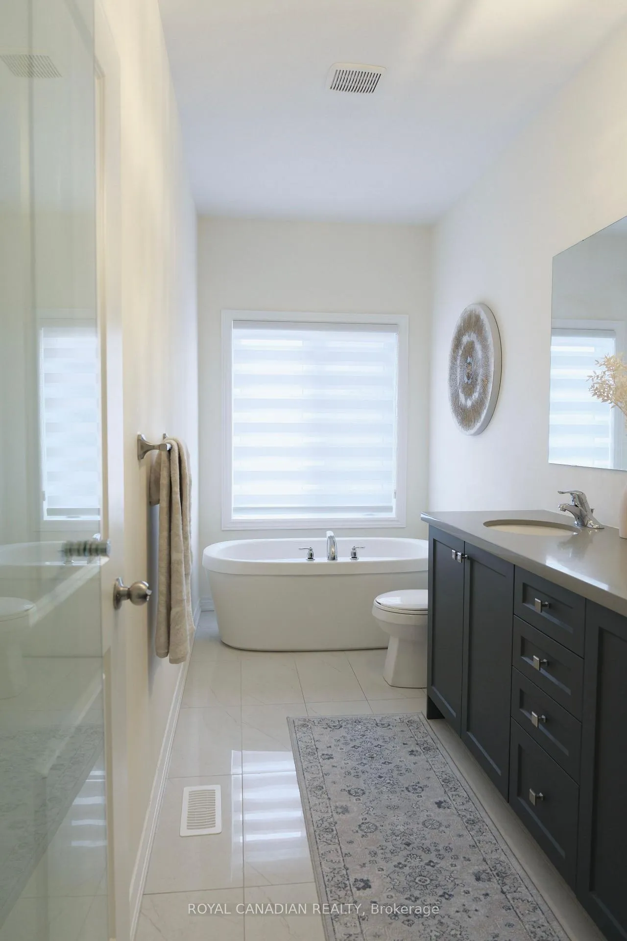 Photo 19 of 20 Conarty Crescent, Whitby, Rural Whitby — HOMEH