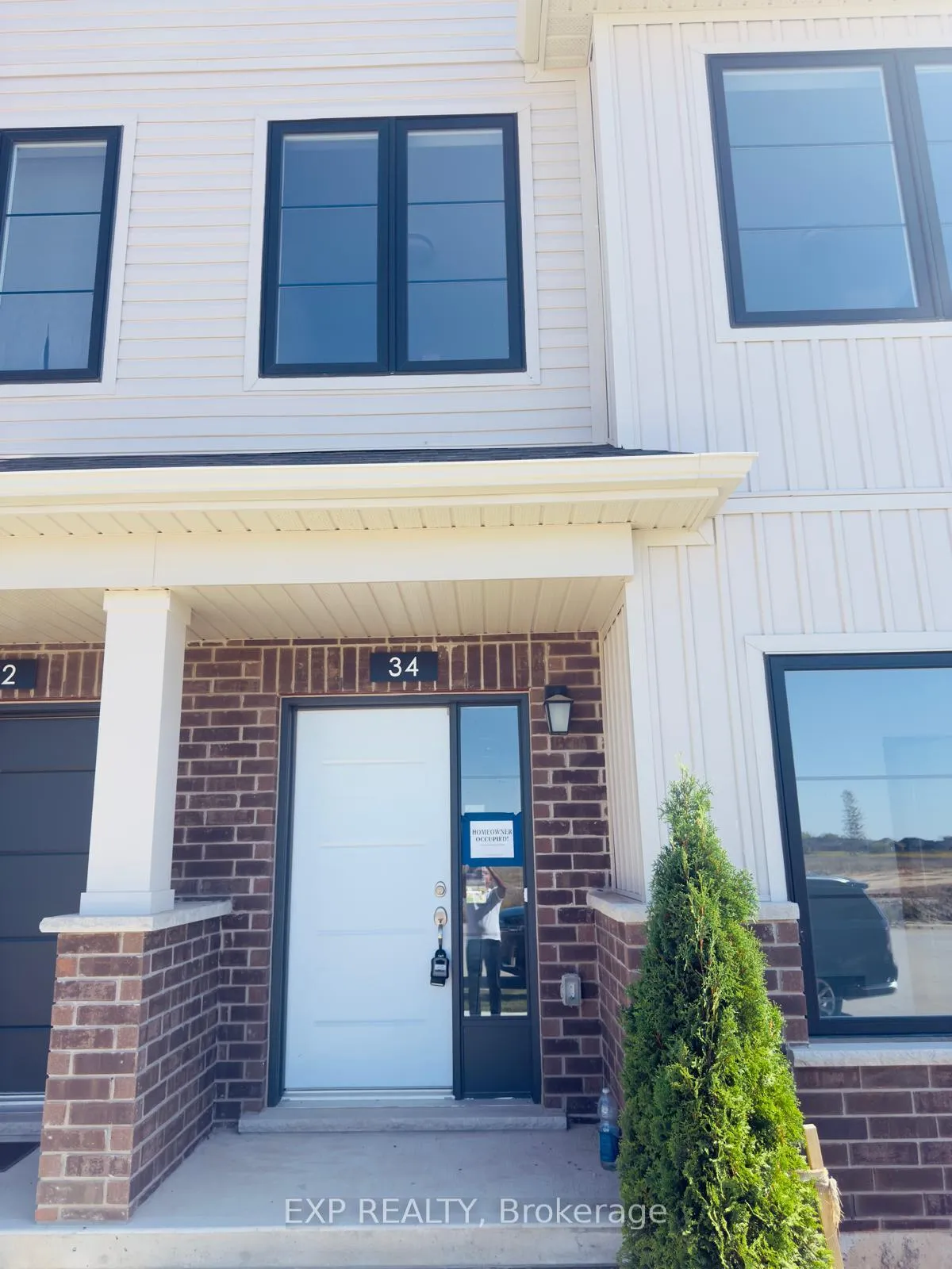 Photo 5 of Unit 11, 34 Balladry Boulevard, Stratford — HOMEH