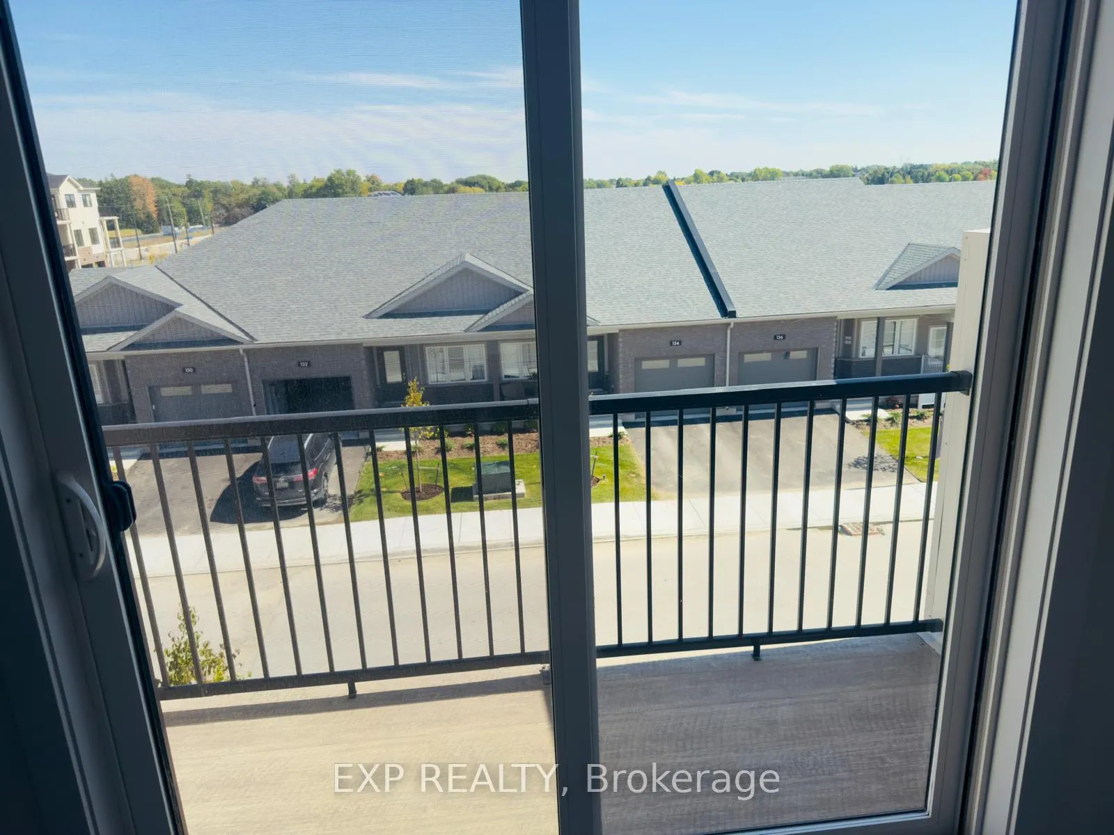 Photo 7 of Unit 11, 34 Balladry Boulevard, Stratford — HOMEH