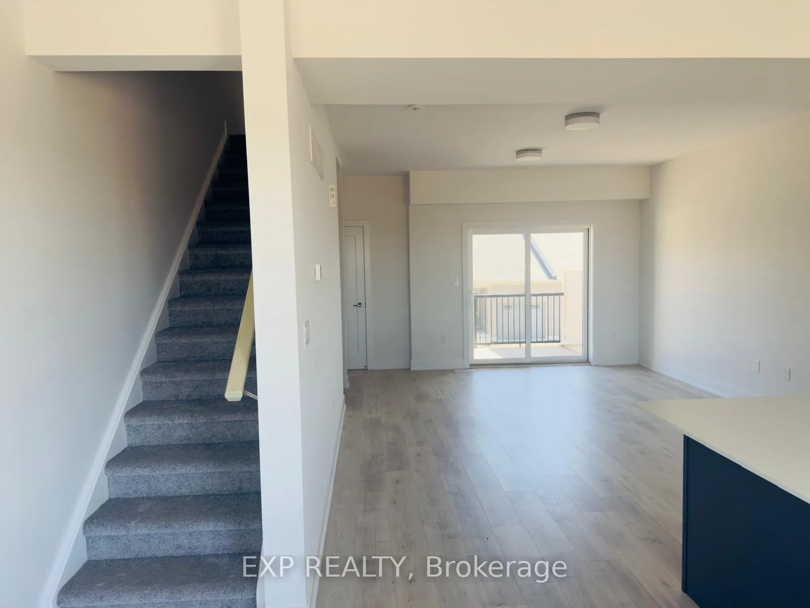 Photo 8 of Unit 11, 34 Balladry Boulevard, Stratford — HOMEH