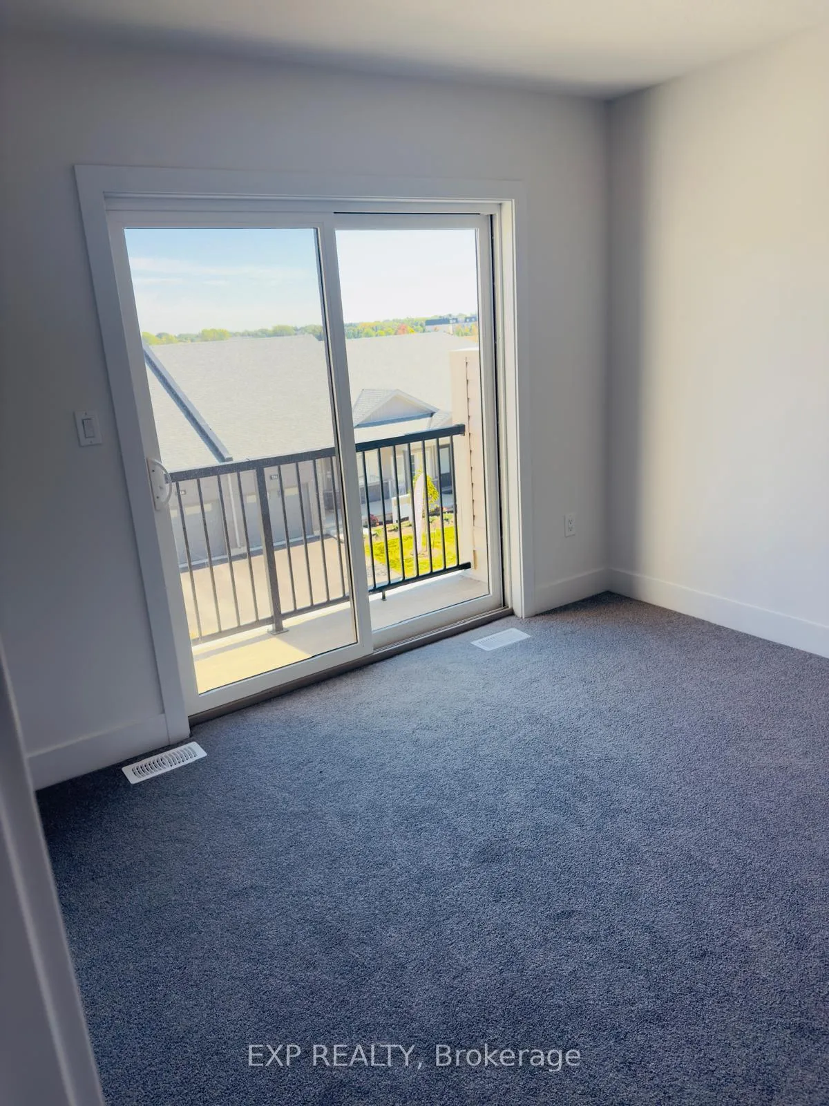 Photo 17 of Unit 11, 34 Balladry Boulevard, Stratford — HOMEH
