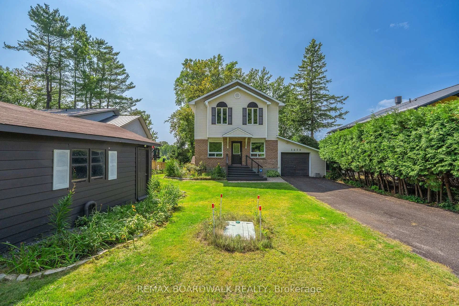 Photo 5 of 1278 Bayview Drive, Ottawa, Constance Bay — HOMEH