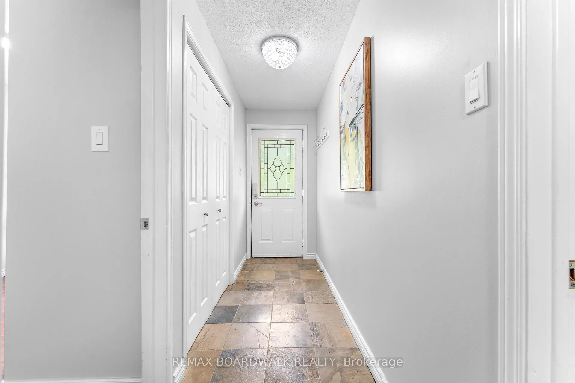 Photo 6 of 1278 Bayview Drive, Ottawa, Constance Bay — HOMEH