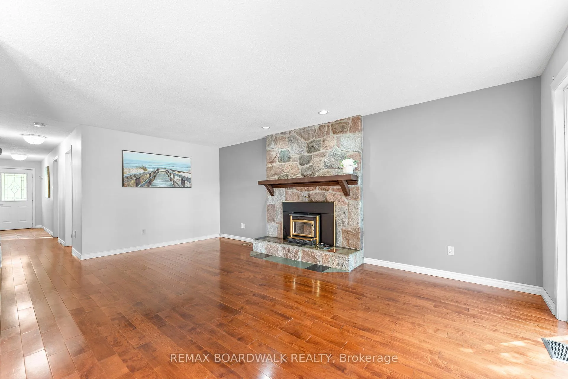 Photo 11 of 1278 Bayview Drive, Ottawa, Constance Bay — HOMEH