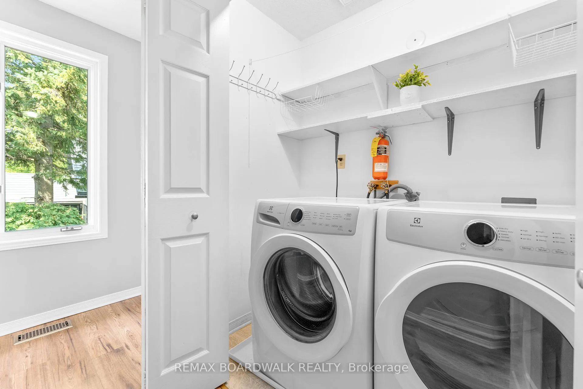 Photo 32 of 1278 Bayview Drive, Ottawa, Constance Bay — HOMEH