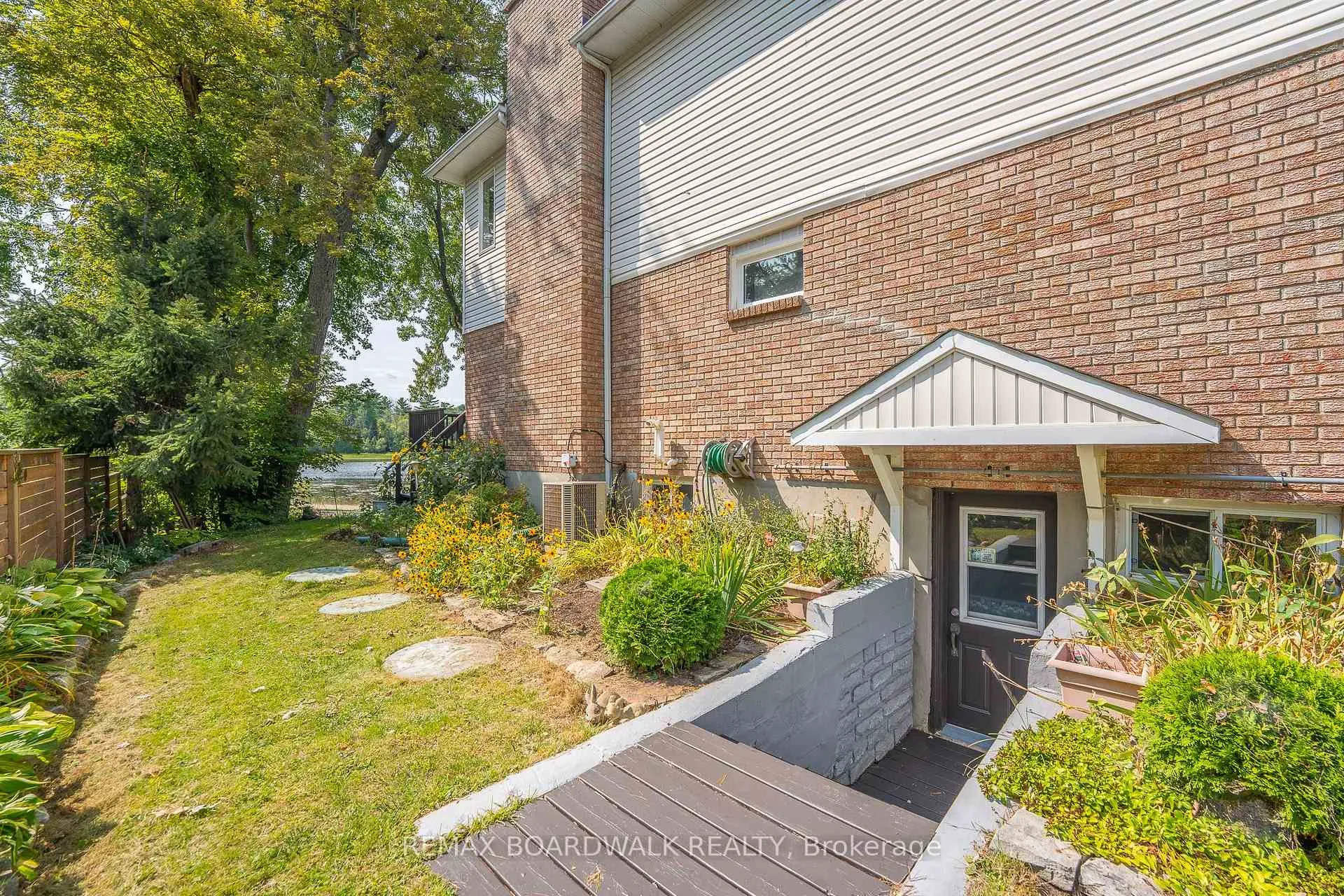 Photo 37 of 1278 Bayview Drive, Ottawa, Constance Bay — HOMEH