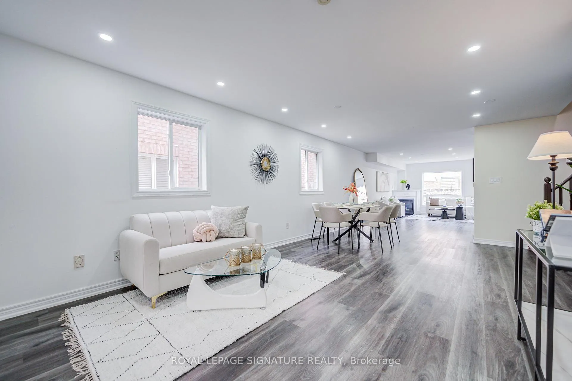 Photo 3 of 76 Derrywood Drive, Vaughan, Patterson — HOMEH