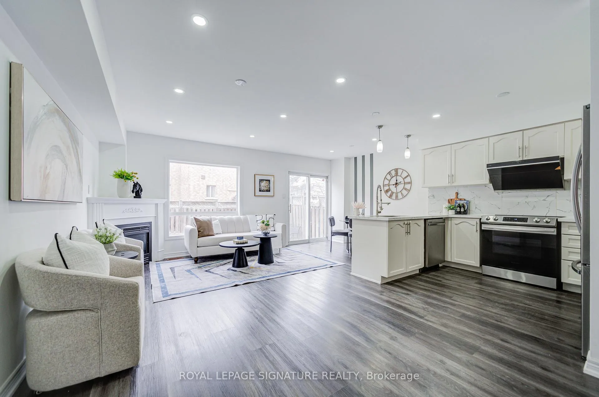Photo 9 of 76 Derrywood Drive, Vaughan, Patterson — HOMEH